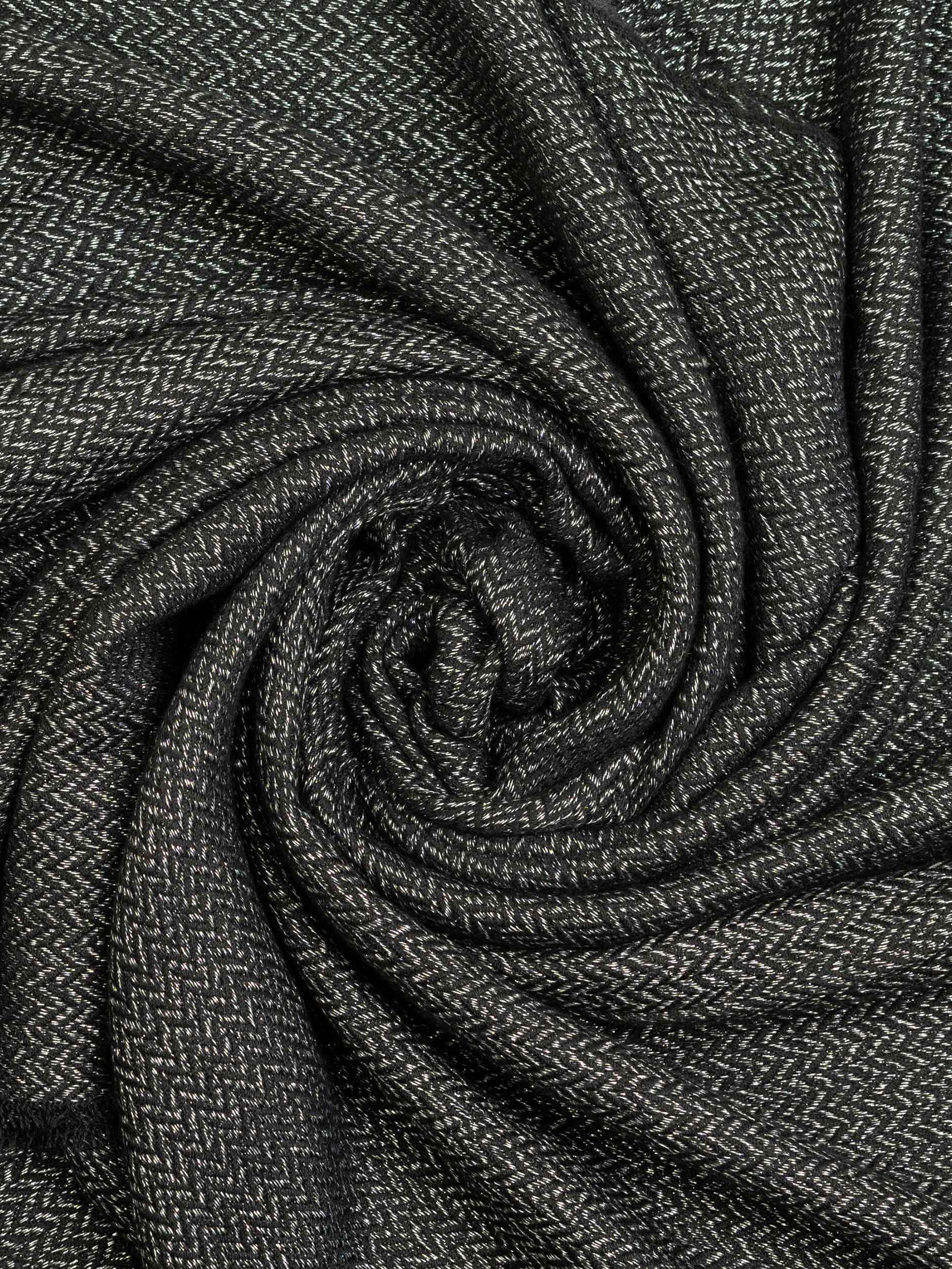 Blingy Woolen Shawl - Image 4