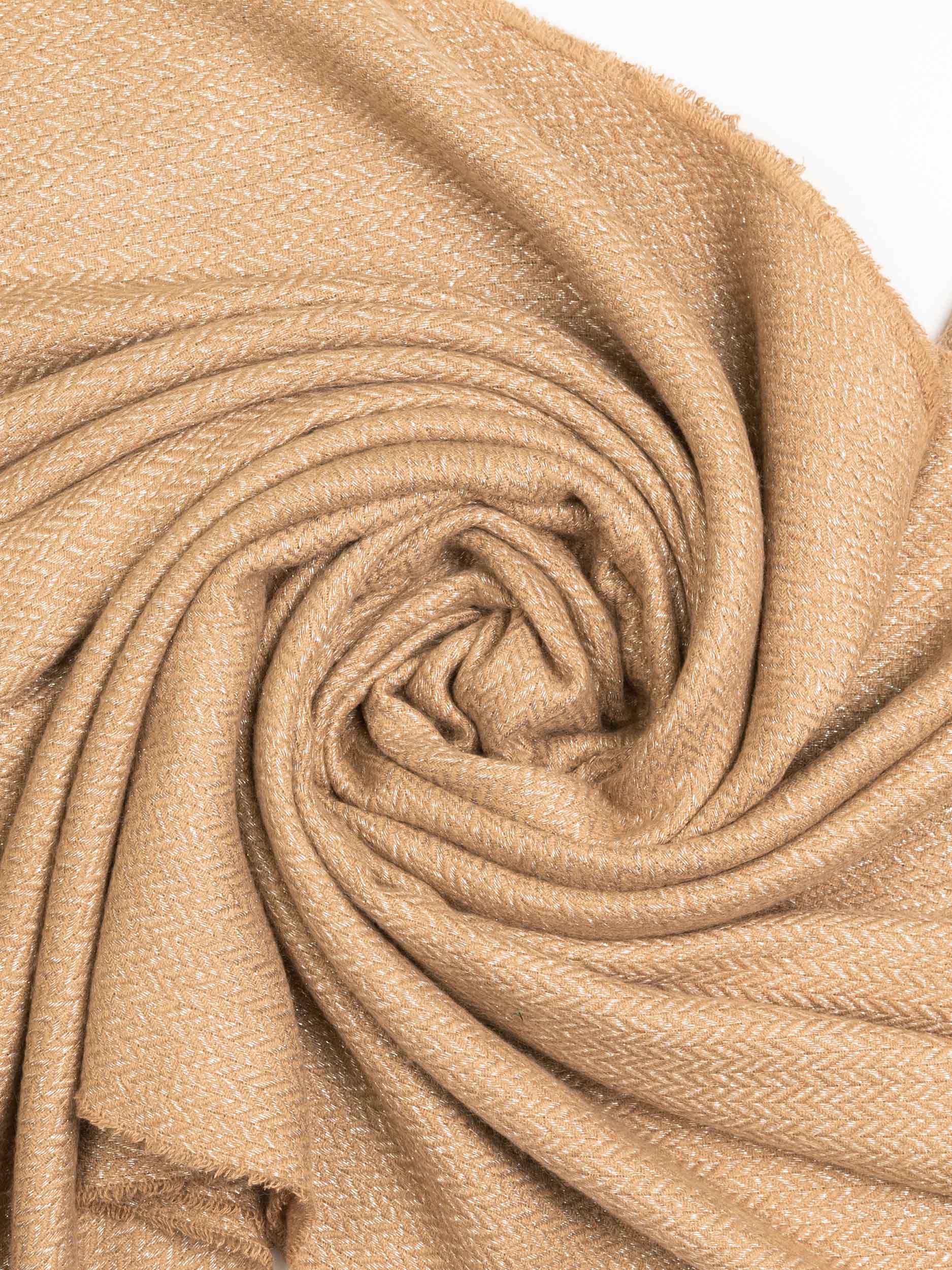 Patterend Woolen Shawl - Image 4