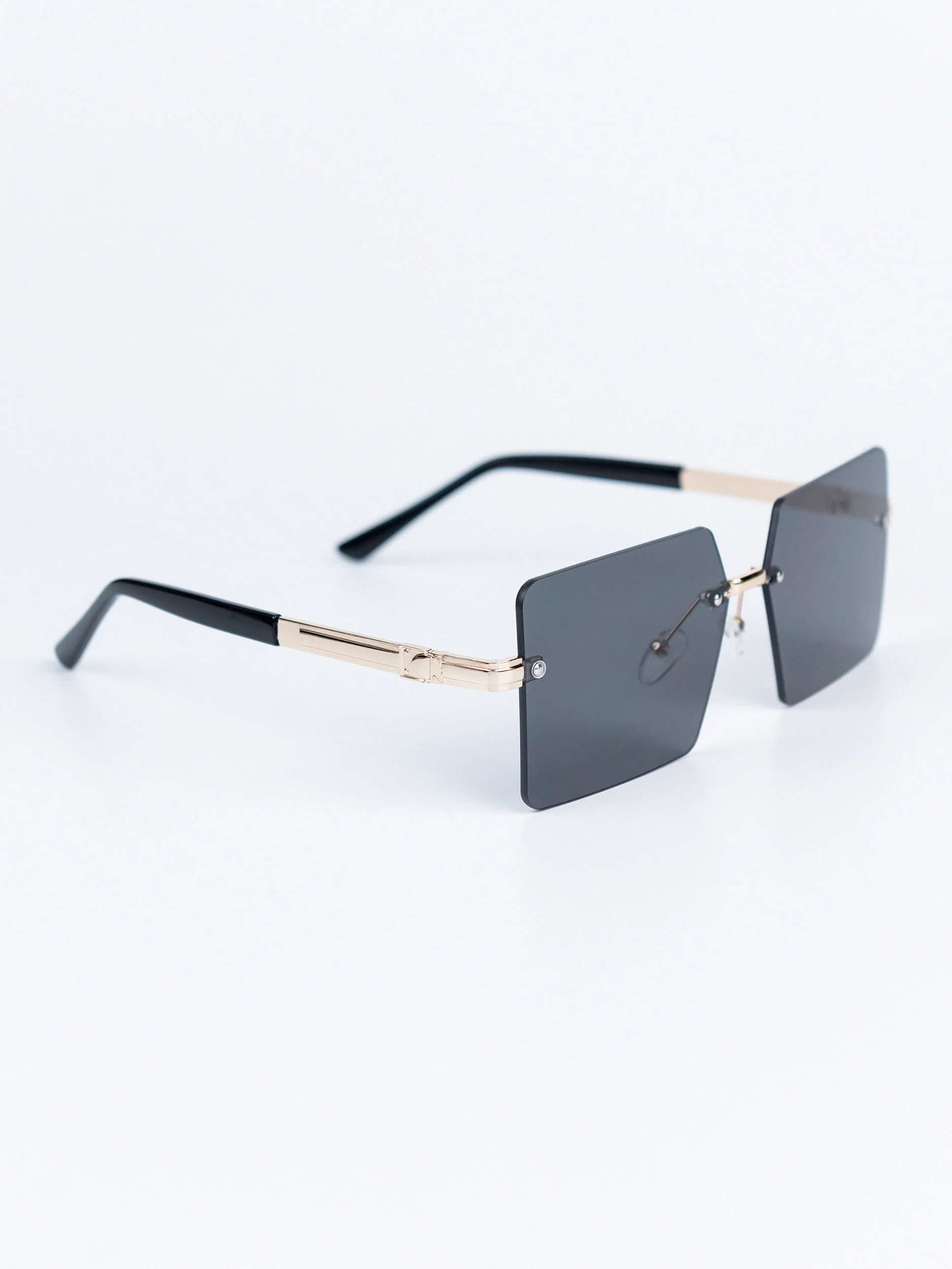 Irregular Sunglasses - Image 2