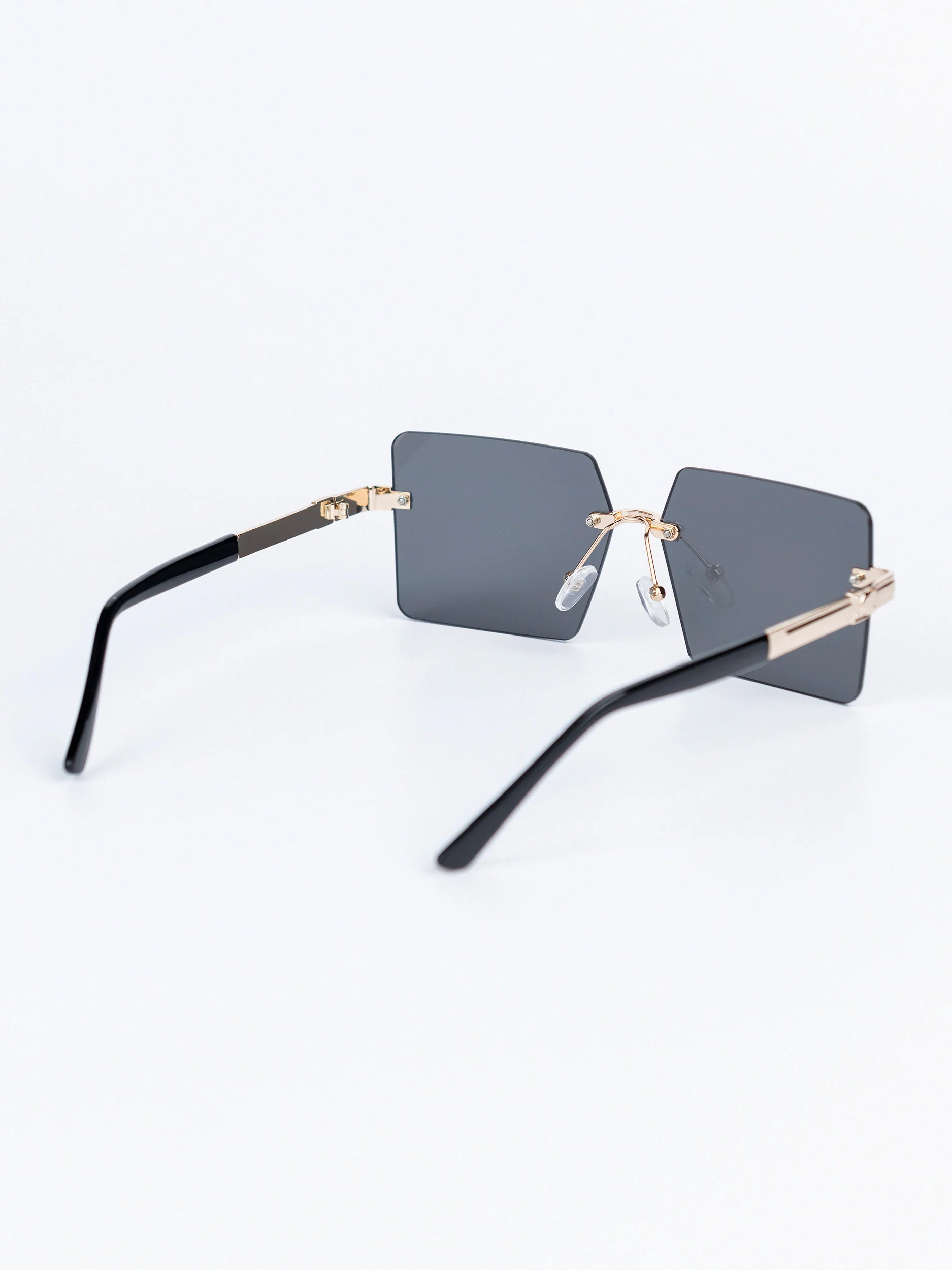 Irregular Sunglasses - Image 3