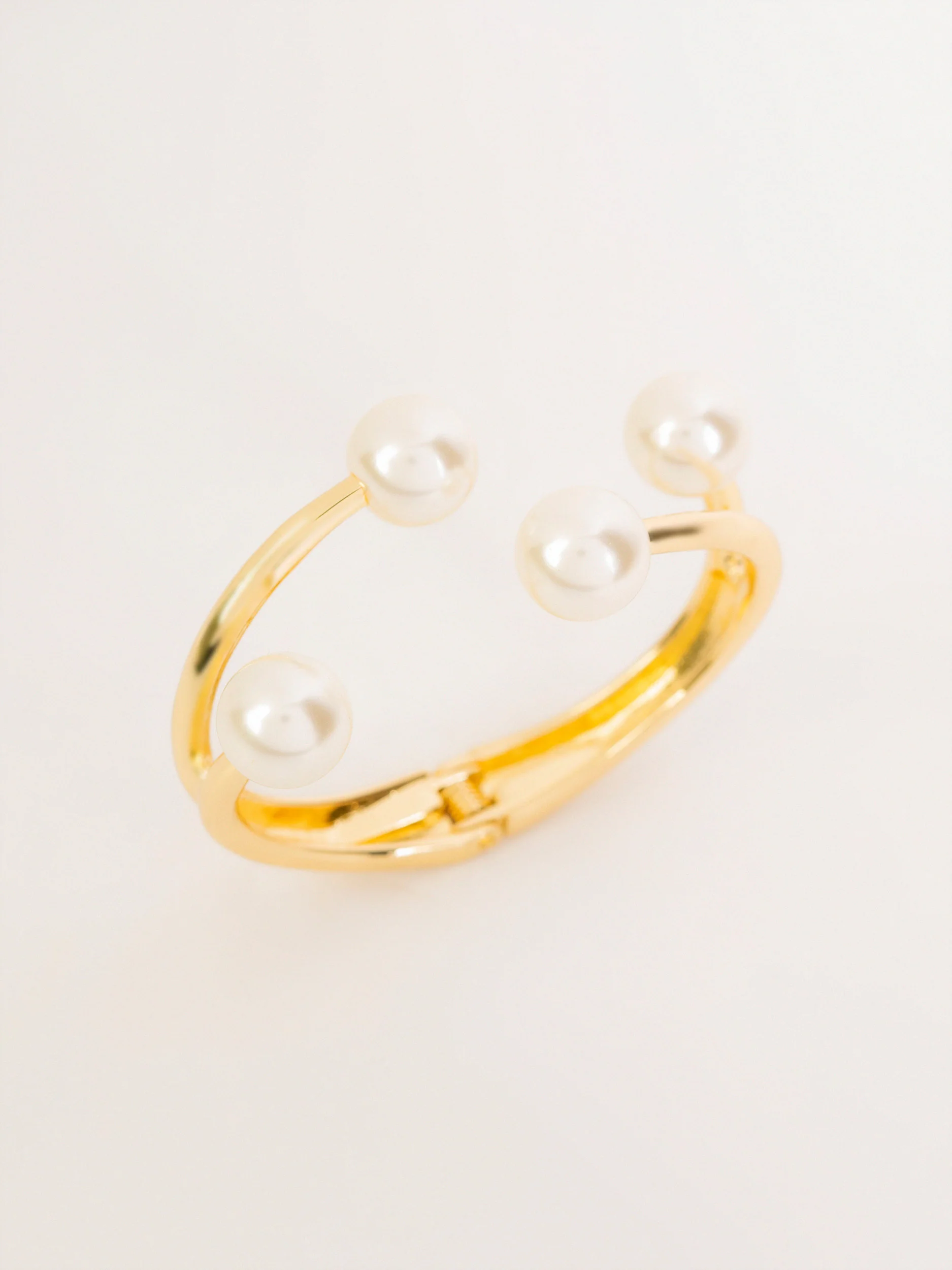 Pearl Open Bracelet - Image 3