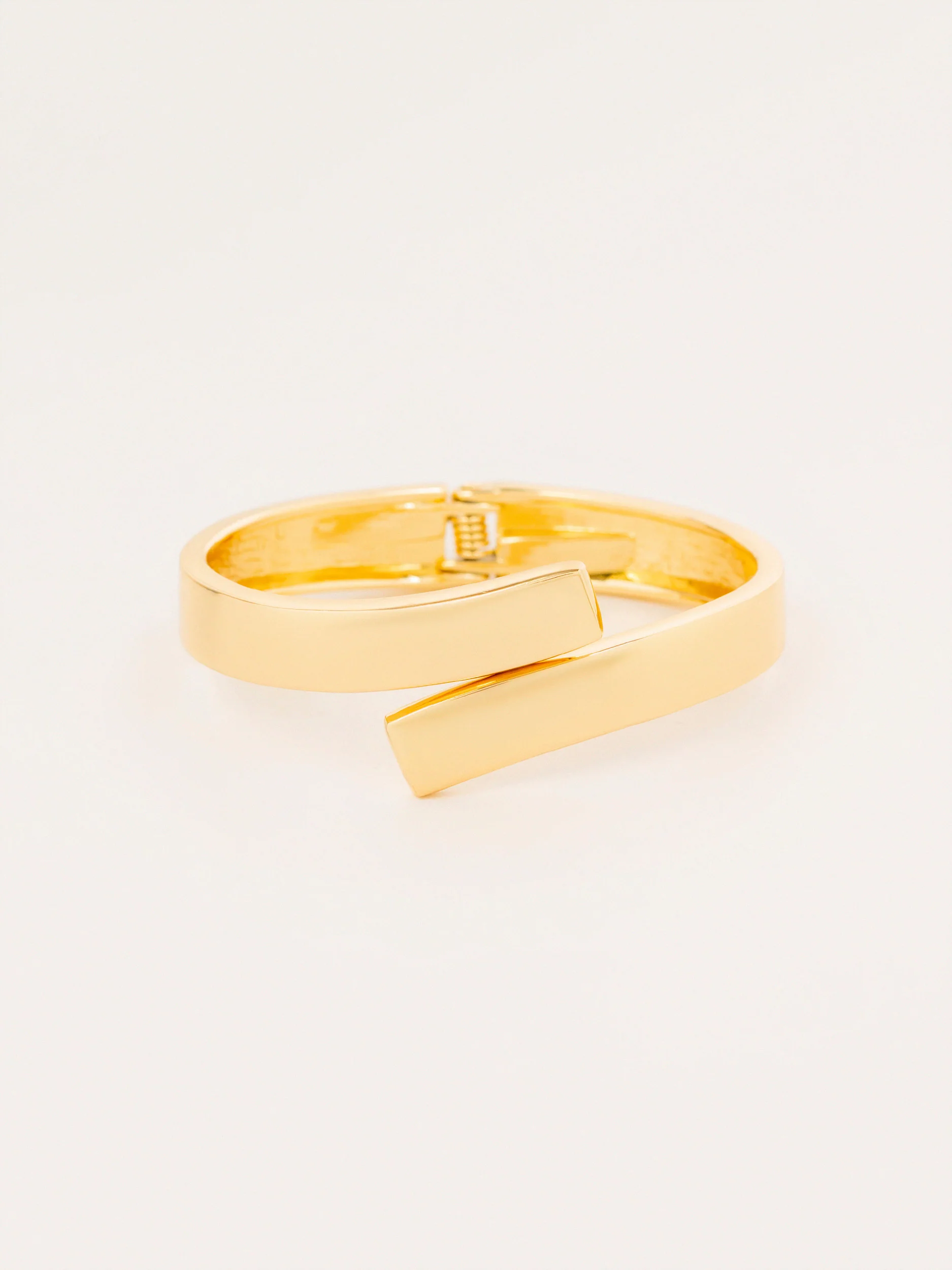 Overlap Cuff Bracelet - Image 3
