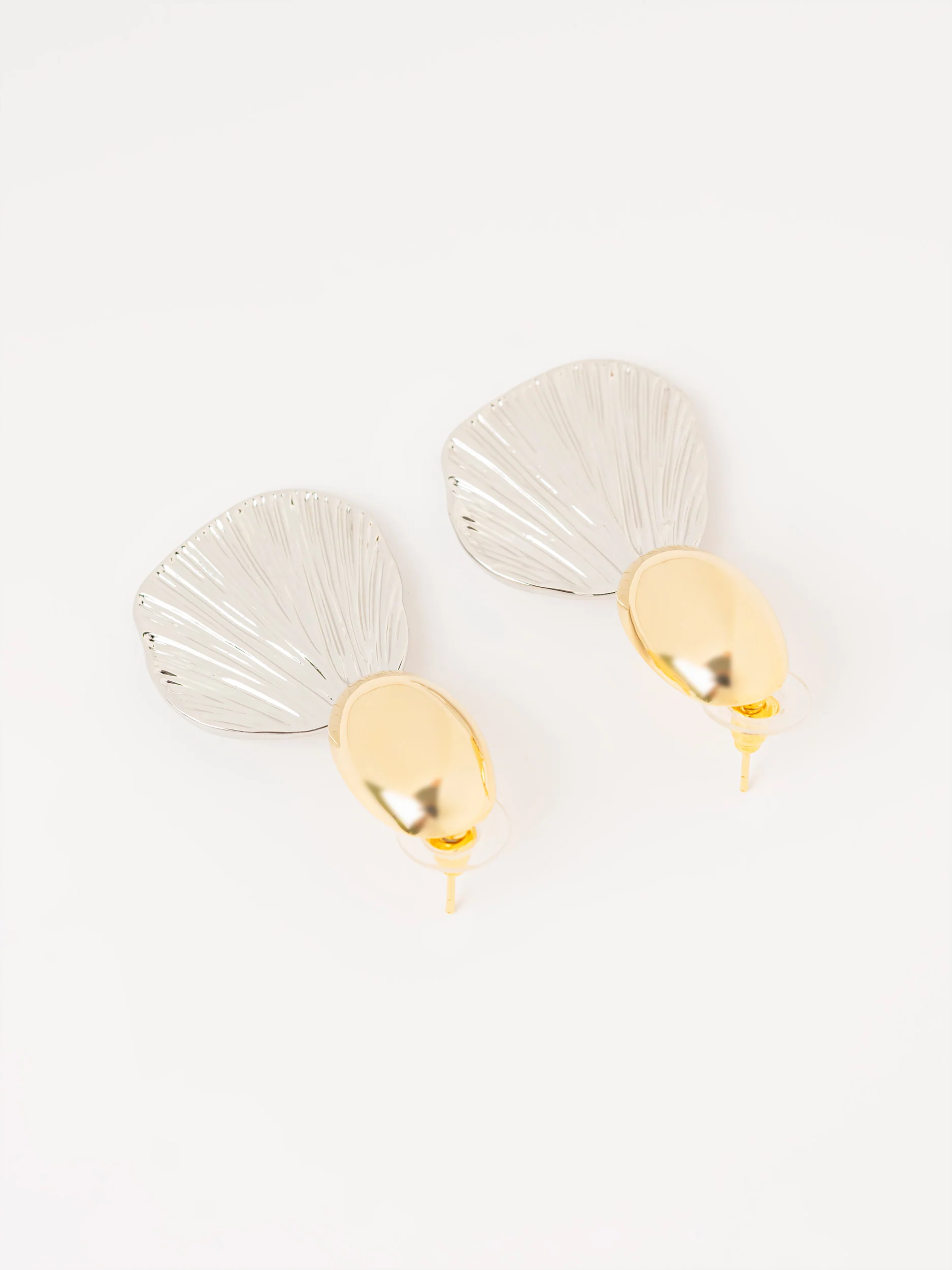 Shell Drop Earrings - Image 3
