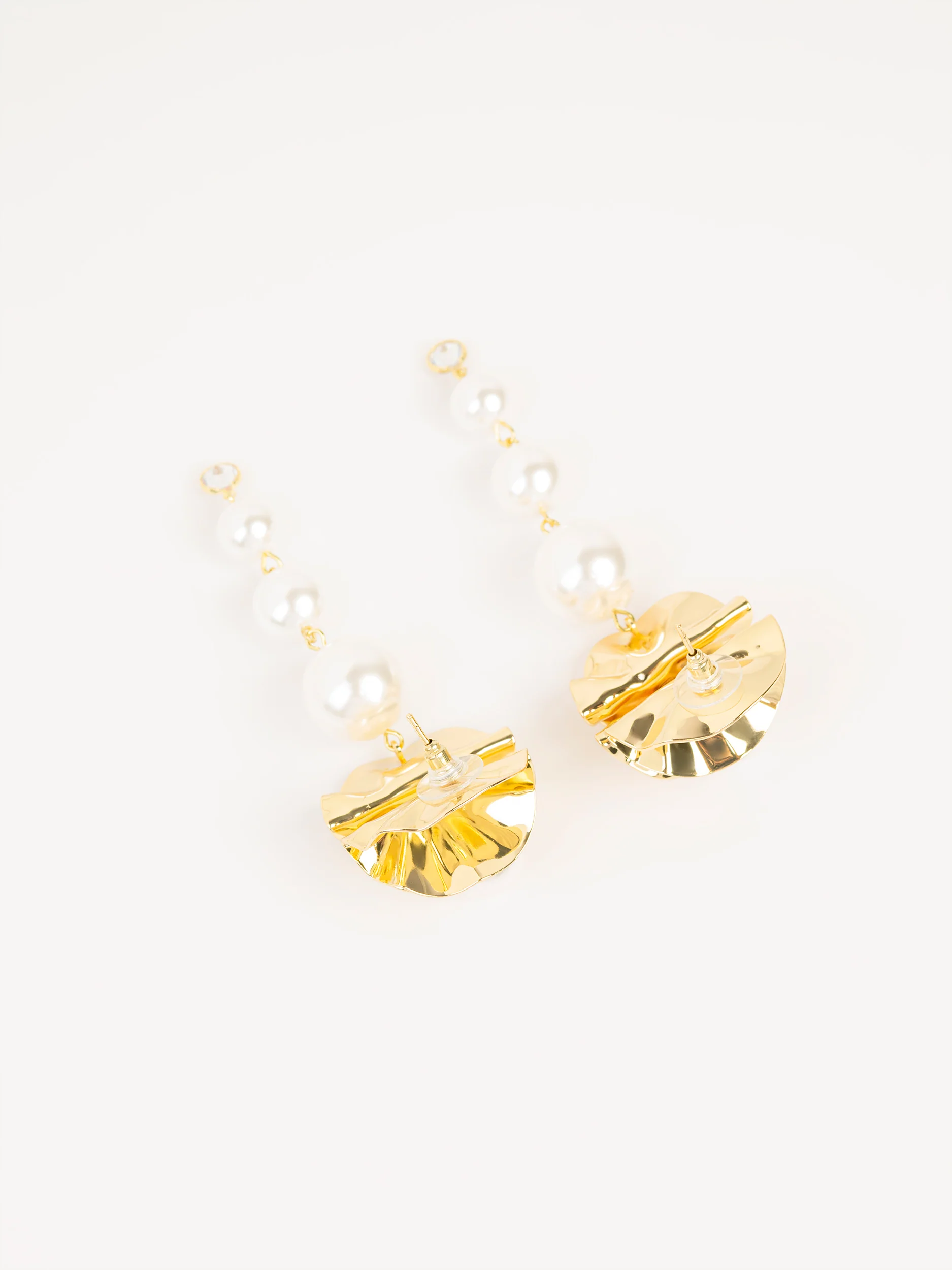 Ripple Pearl Drop Earrings - Image 2