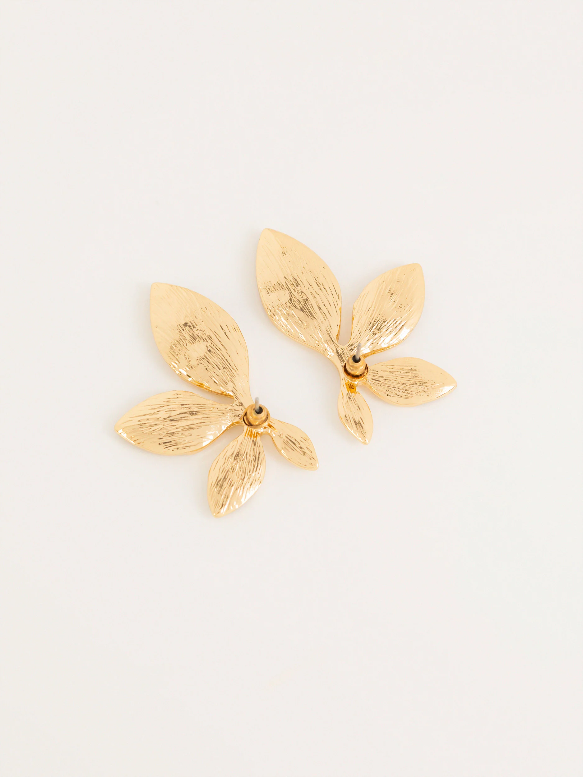 Leaf Pattern Earrings - Image 2