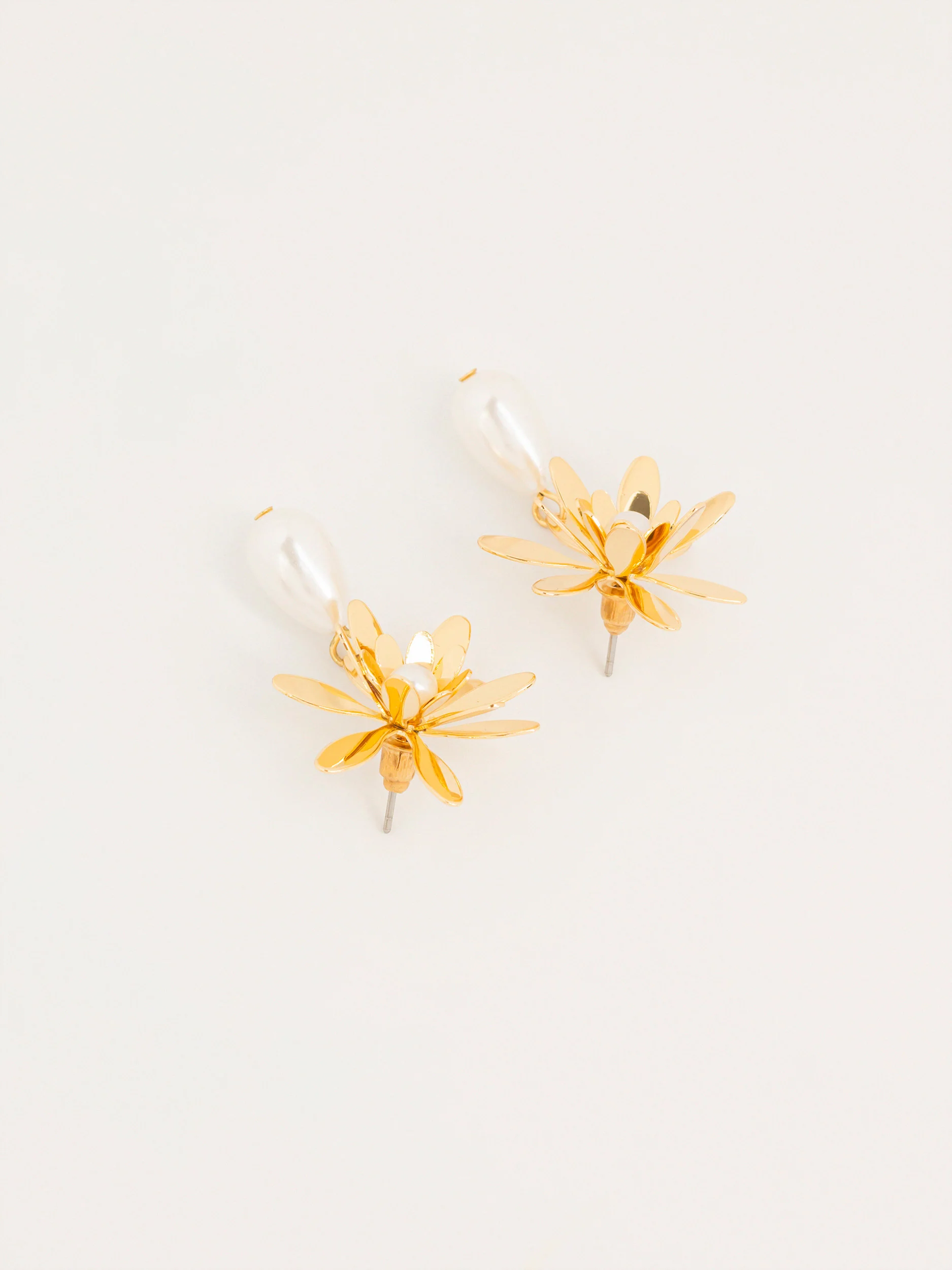 Floral Pearl Earrings - Image 2