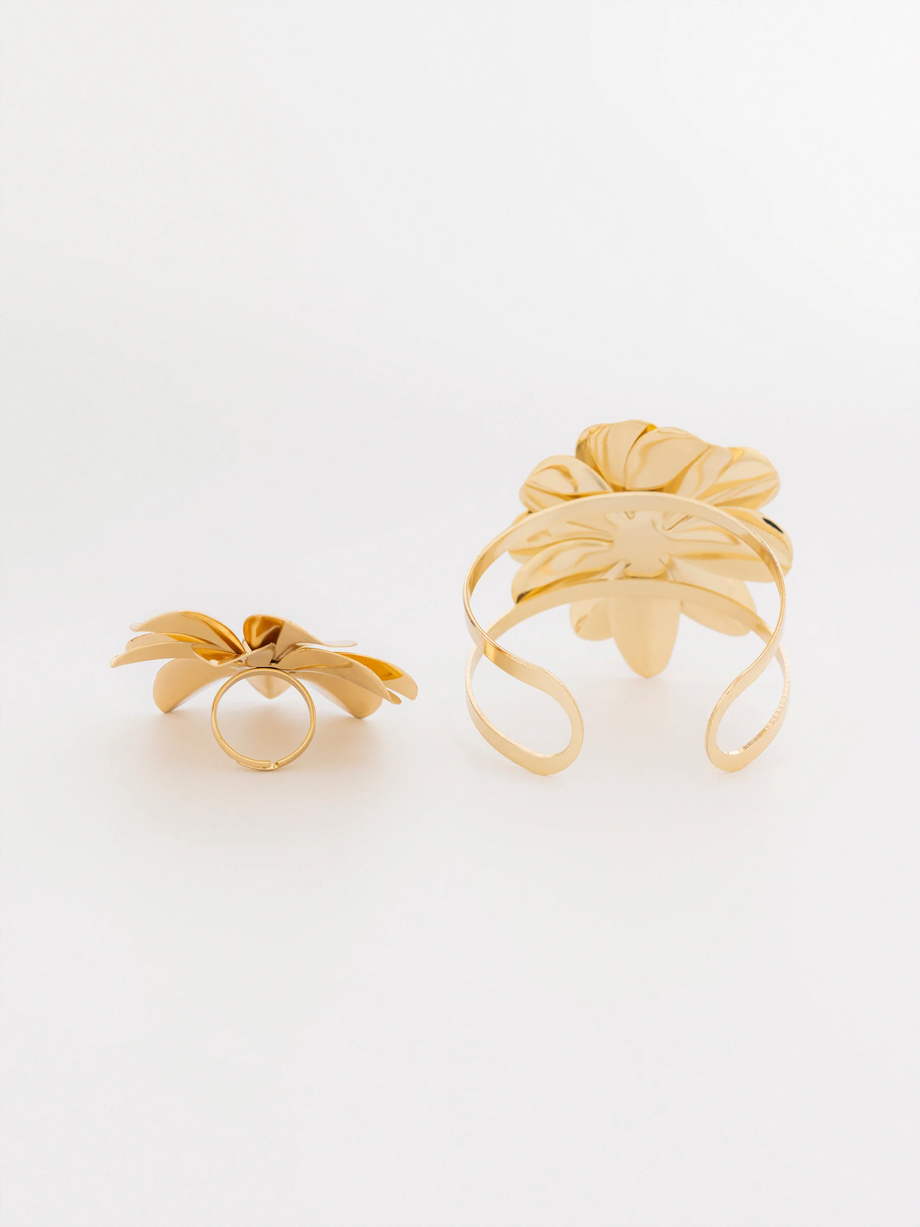 Floral Petal Bracelet - Image 3