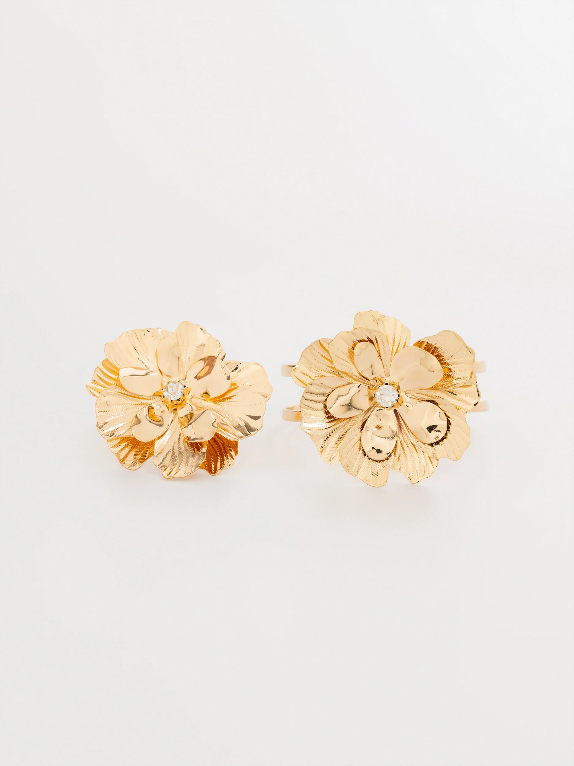 Floral Pearl Bracelet - Image 2