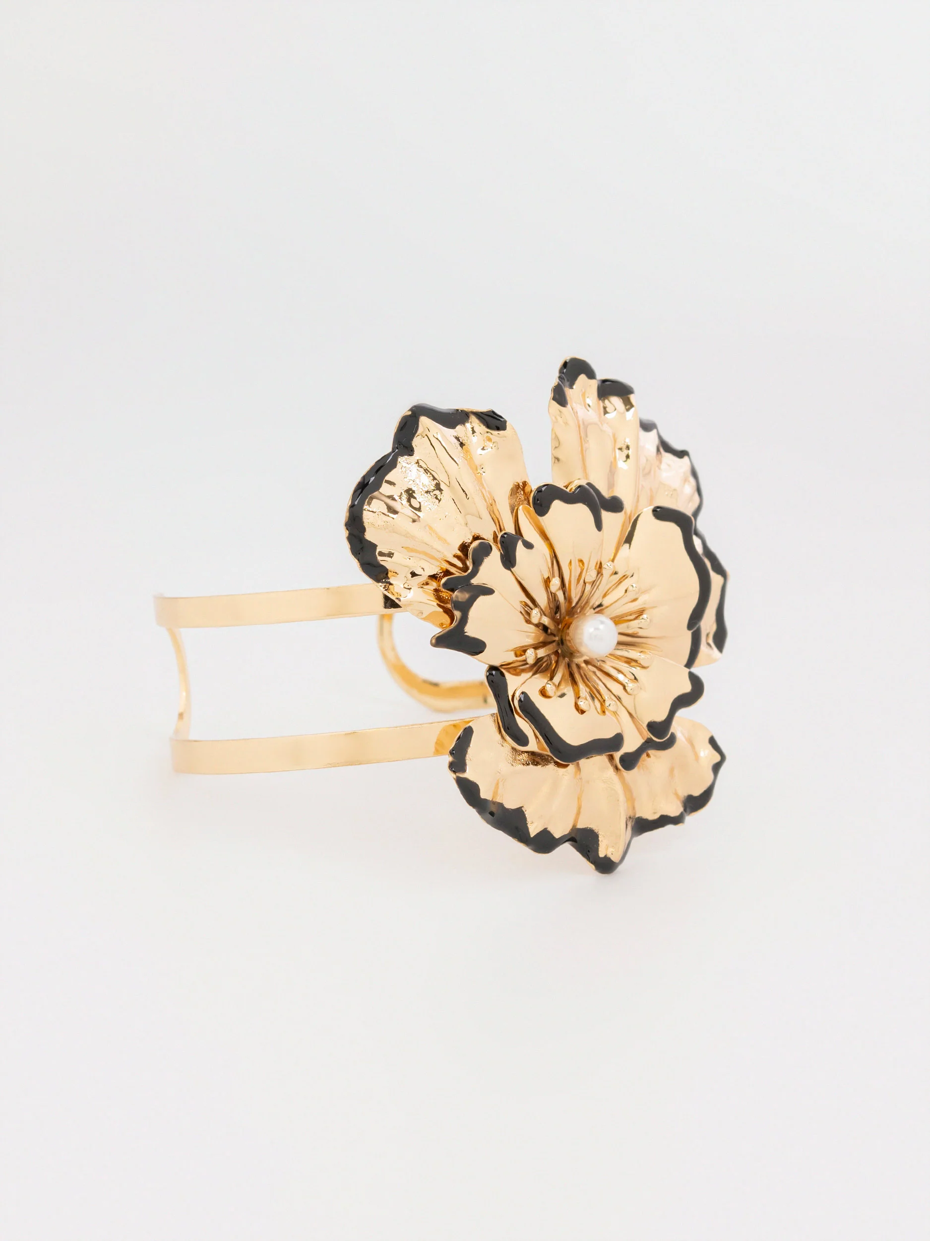 Floral Pearl Bracelet - Image 2