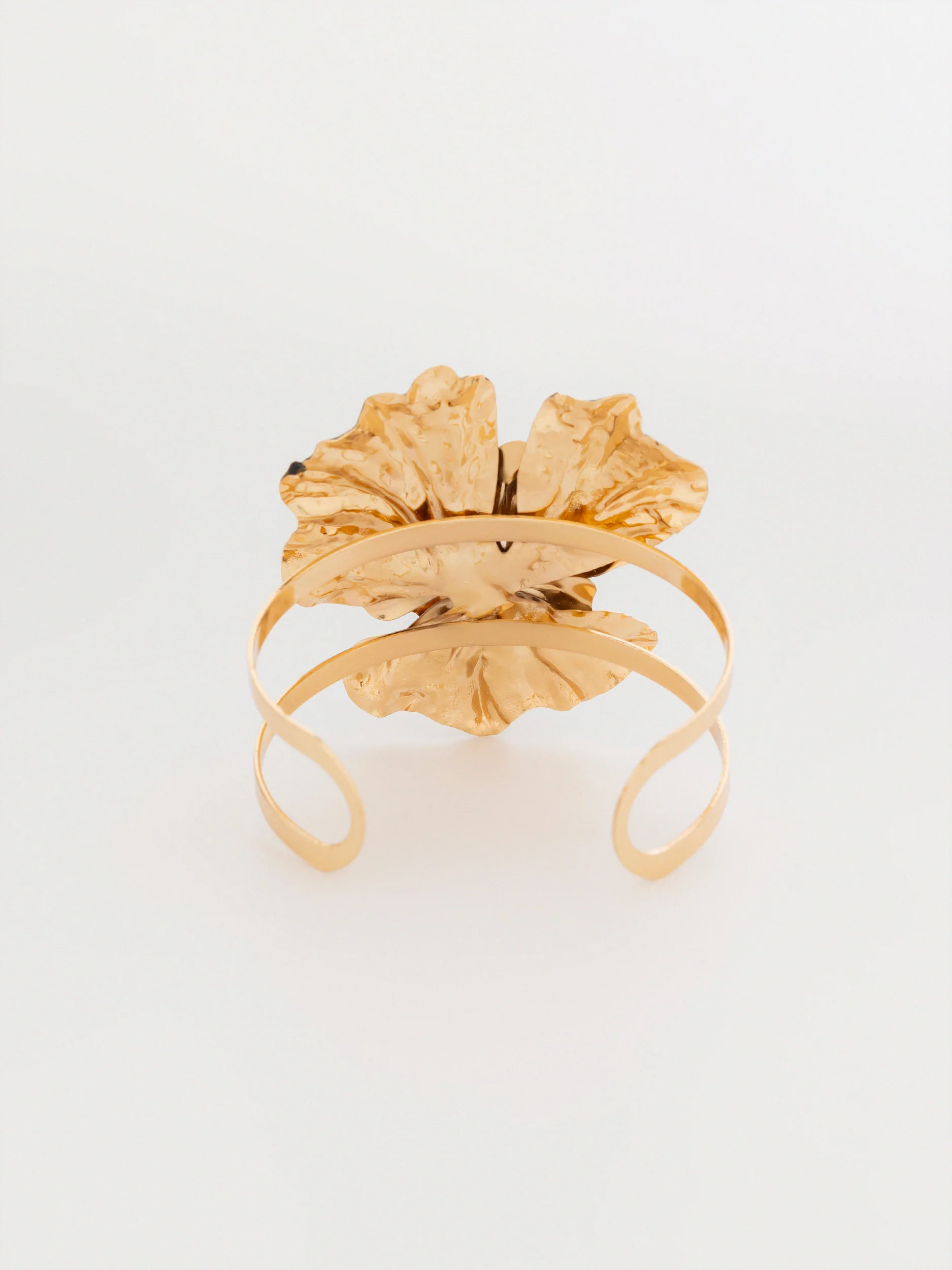 Floral Pearl Bracelet - Image 4