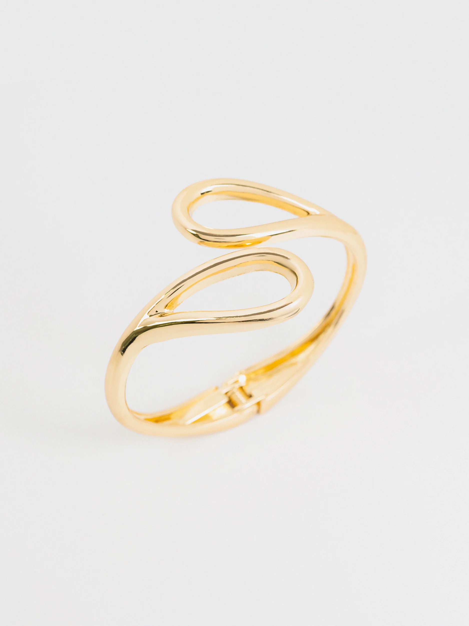 Fluid Curve Bracelet - Image 2