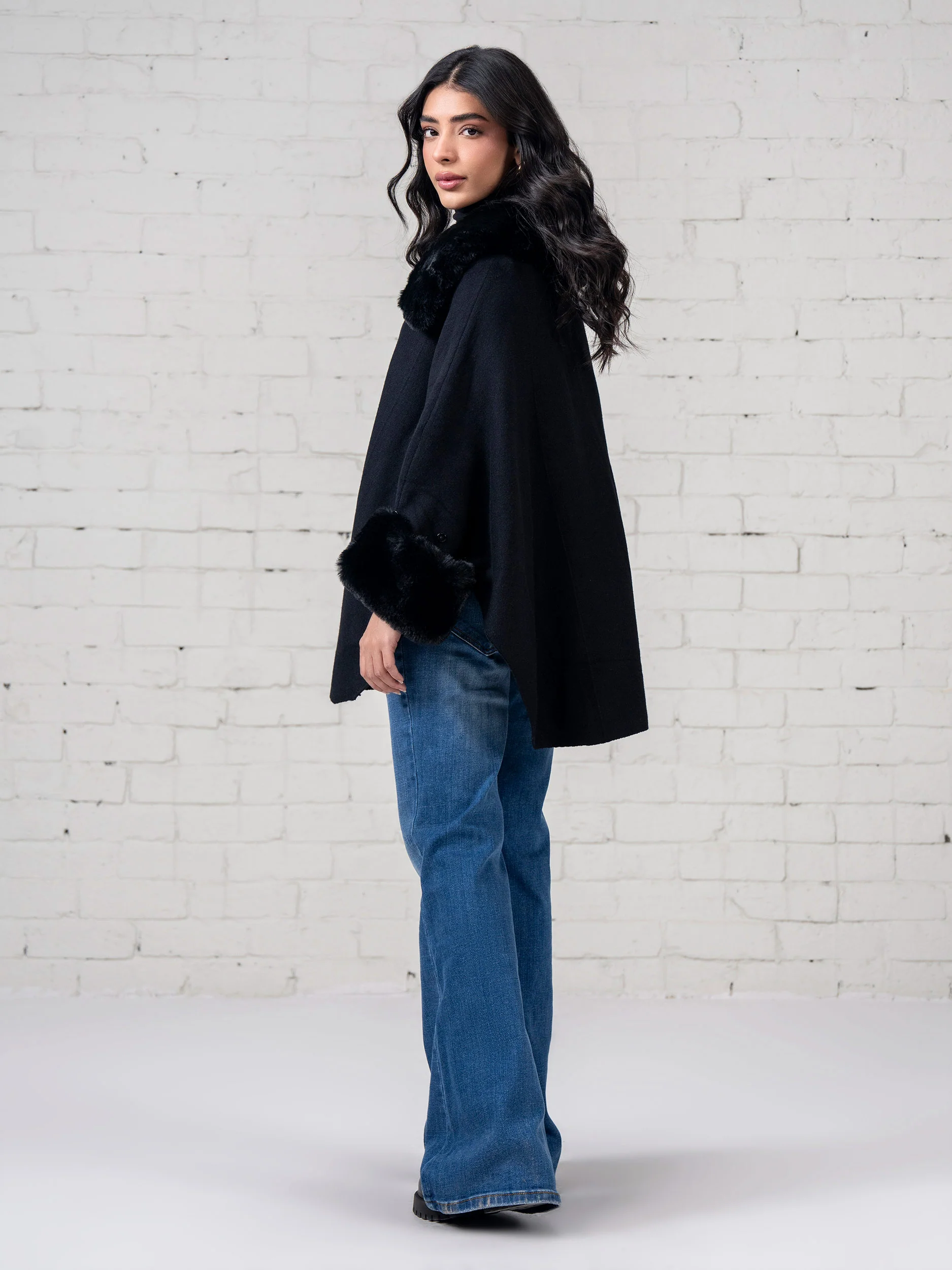 Knitted Cardigan - Image 3