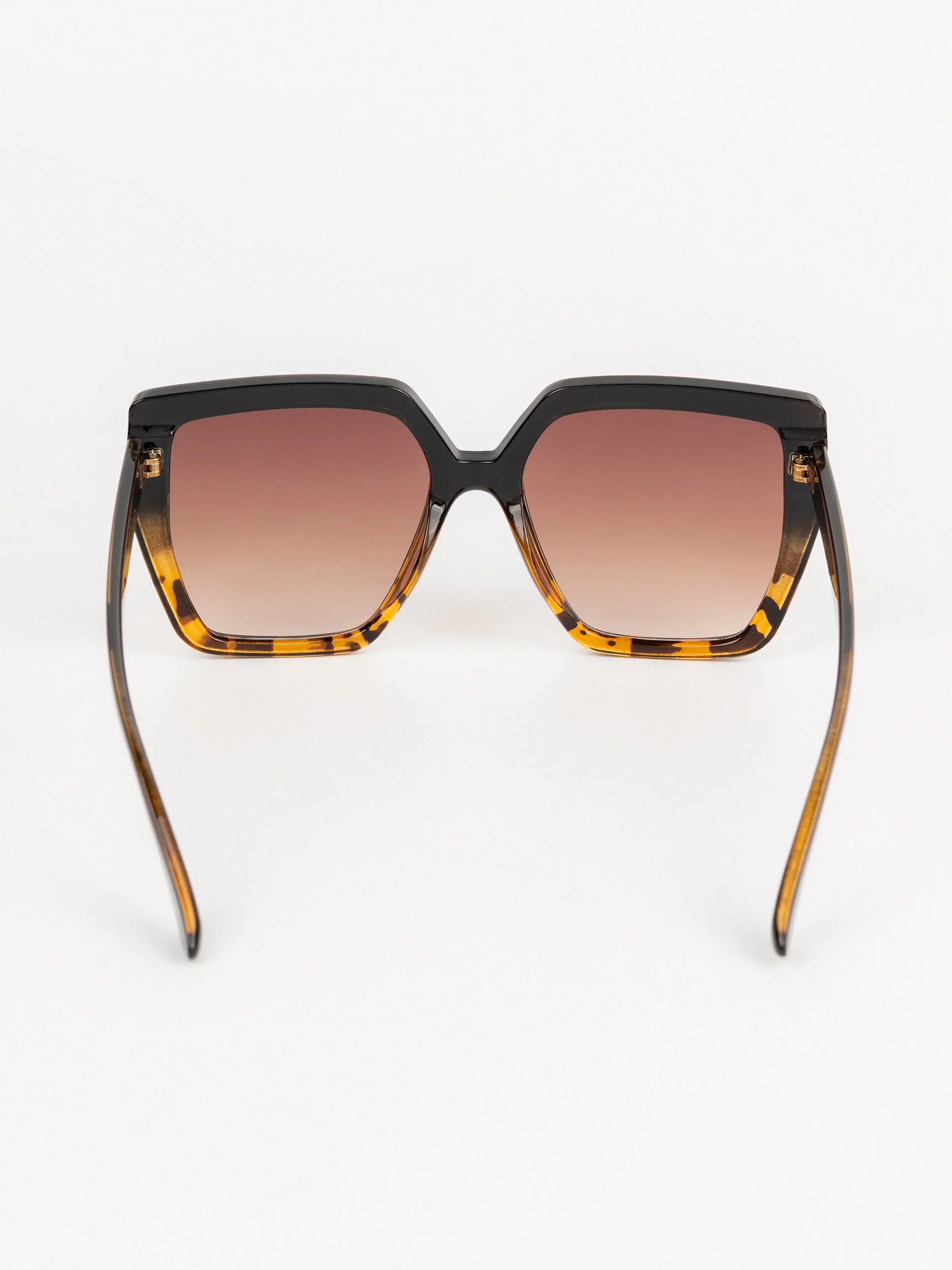 Geometric Sunglasses - Image 4