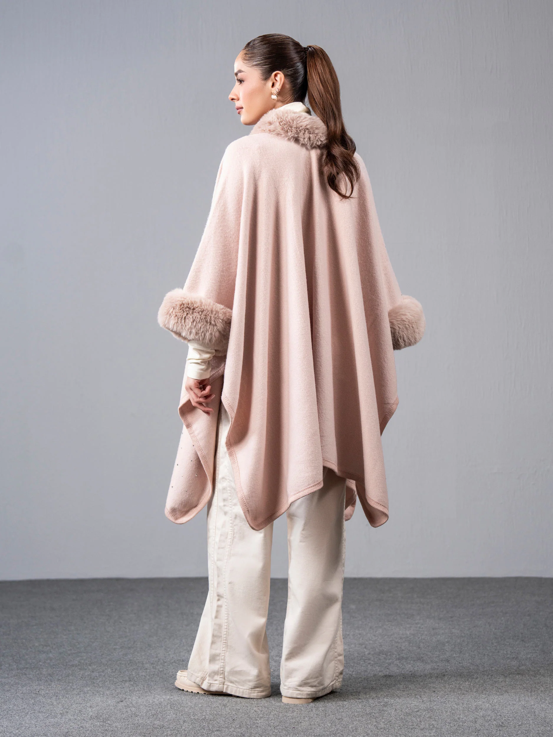 Woolen Fur Cape - Image 3