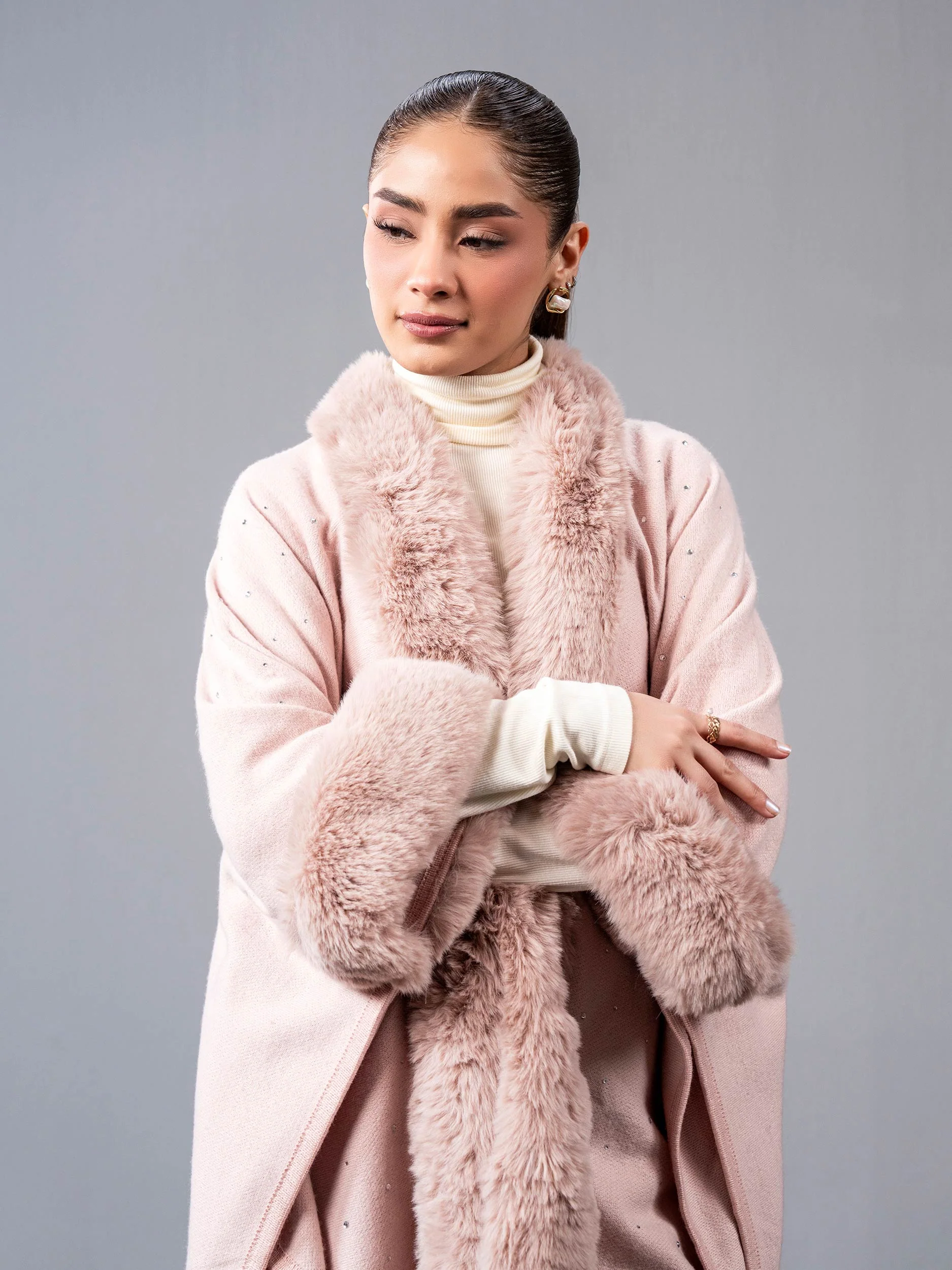 Woolen Fur Cape - Image 4