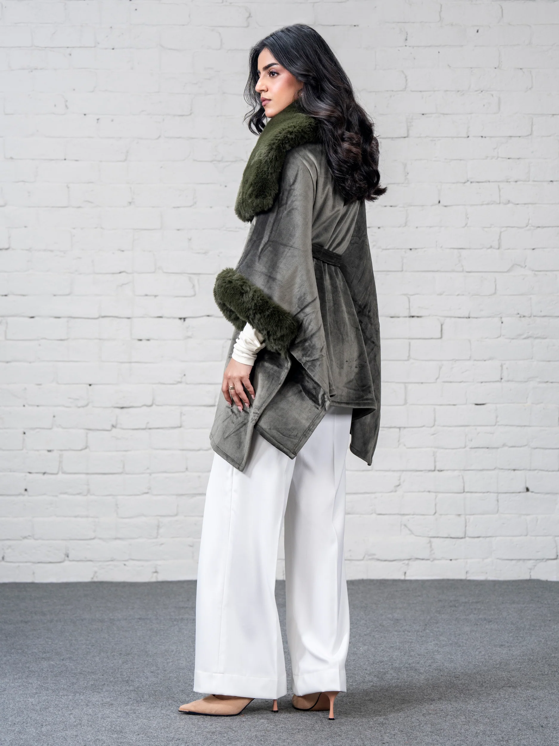 Velvet Cape - Image 2