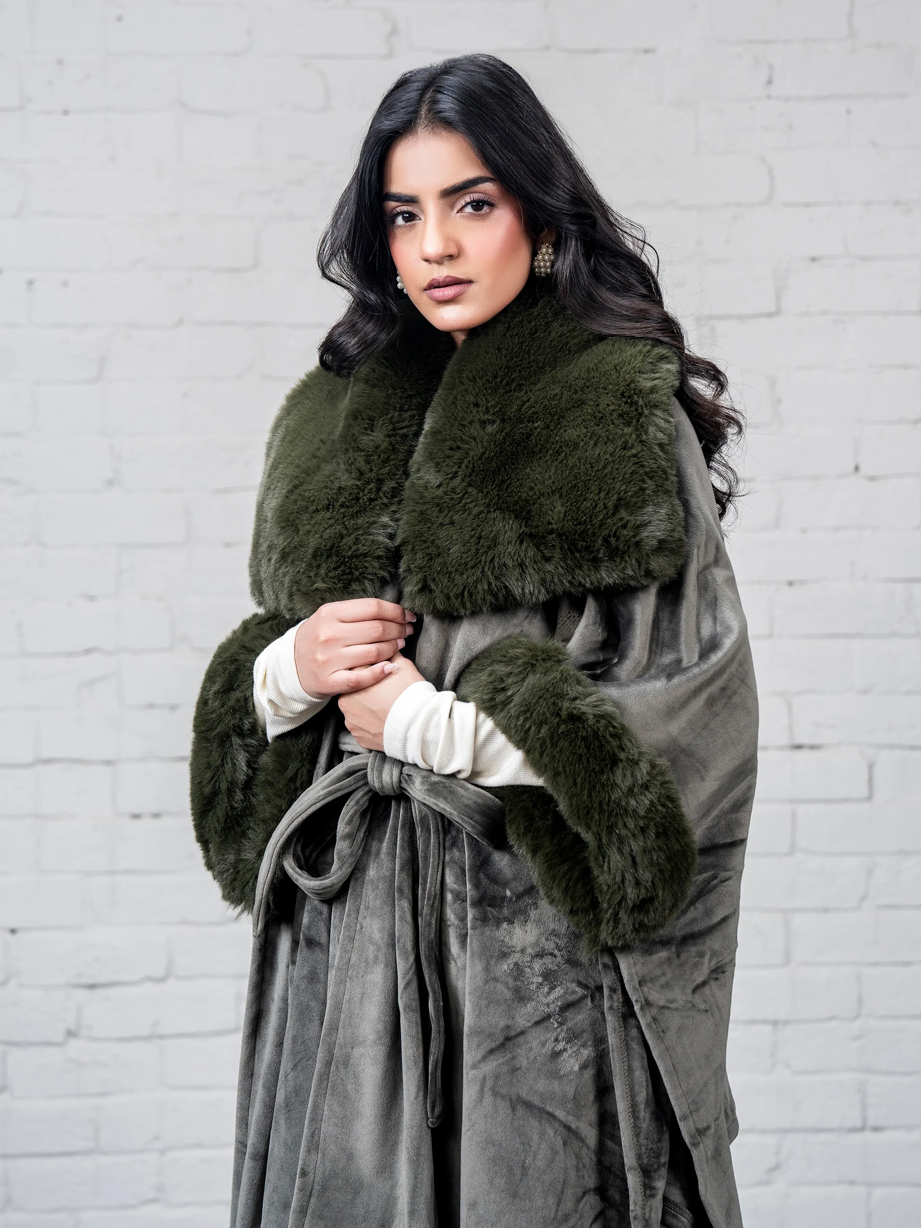 Velvet Cape - Image 4