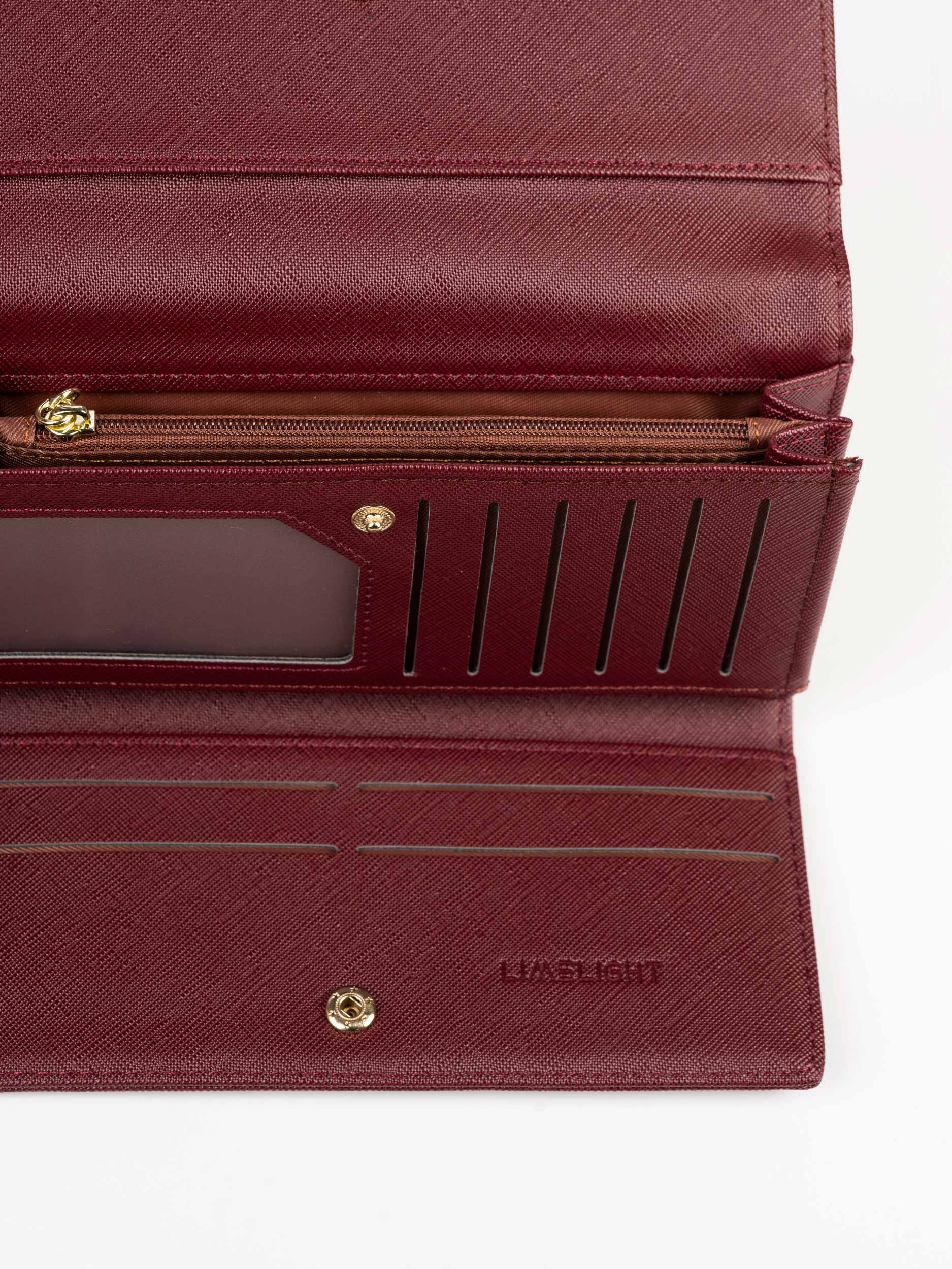 Sleek Trim Wallet - Image 4