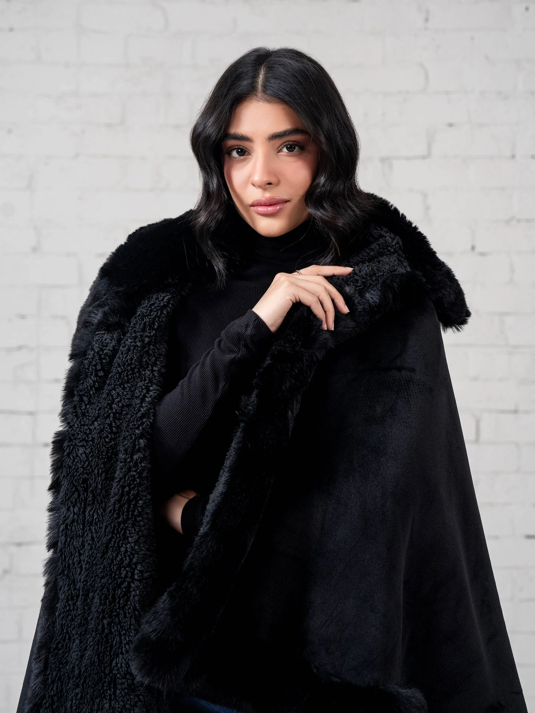Fur Cape - Image 6
