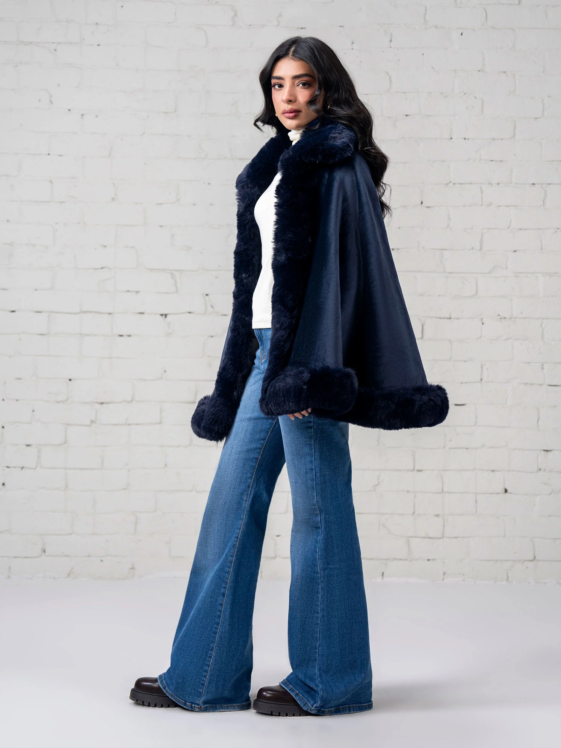 Fur Cape - Image 3