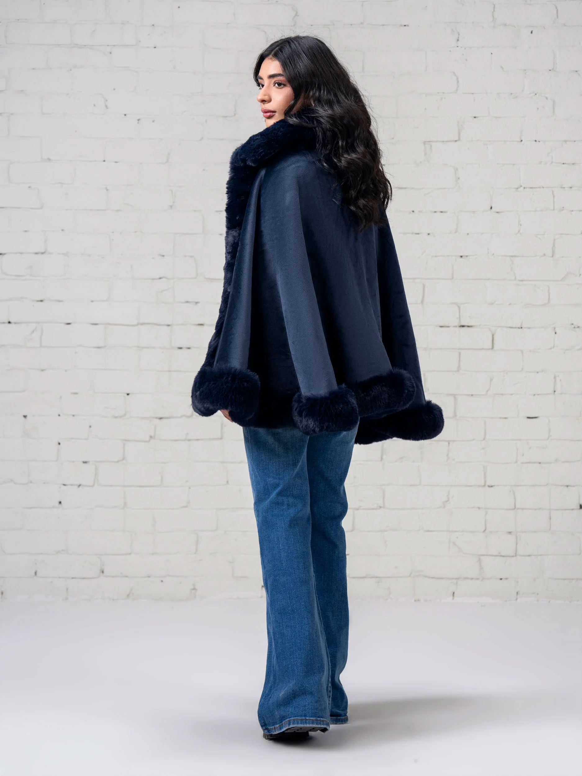 Fur Cape - Image 6