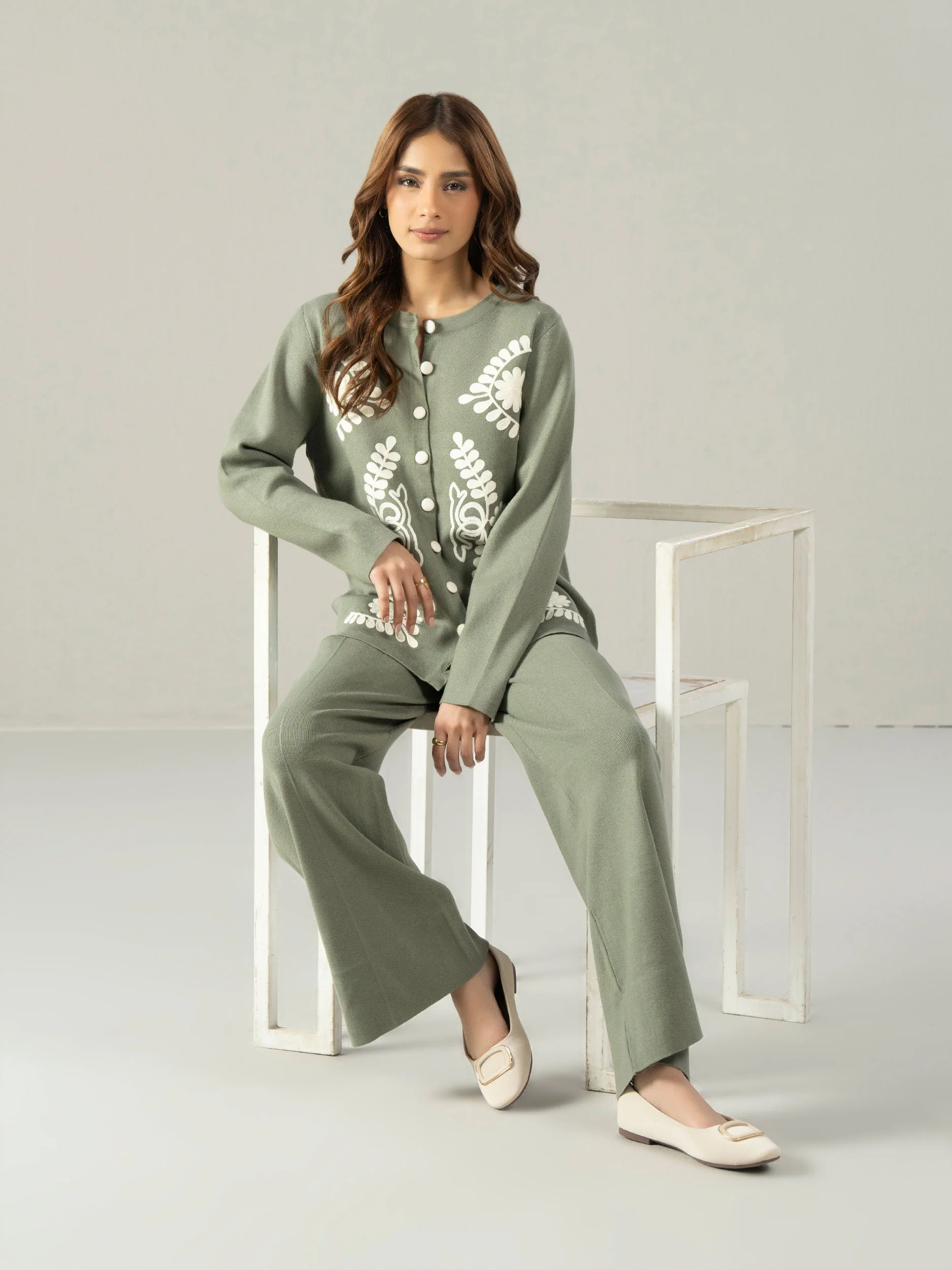 Knitted Co-ord Set- Embroidered - Image 5
