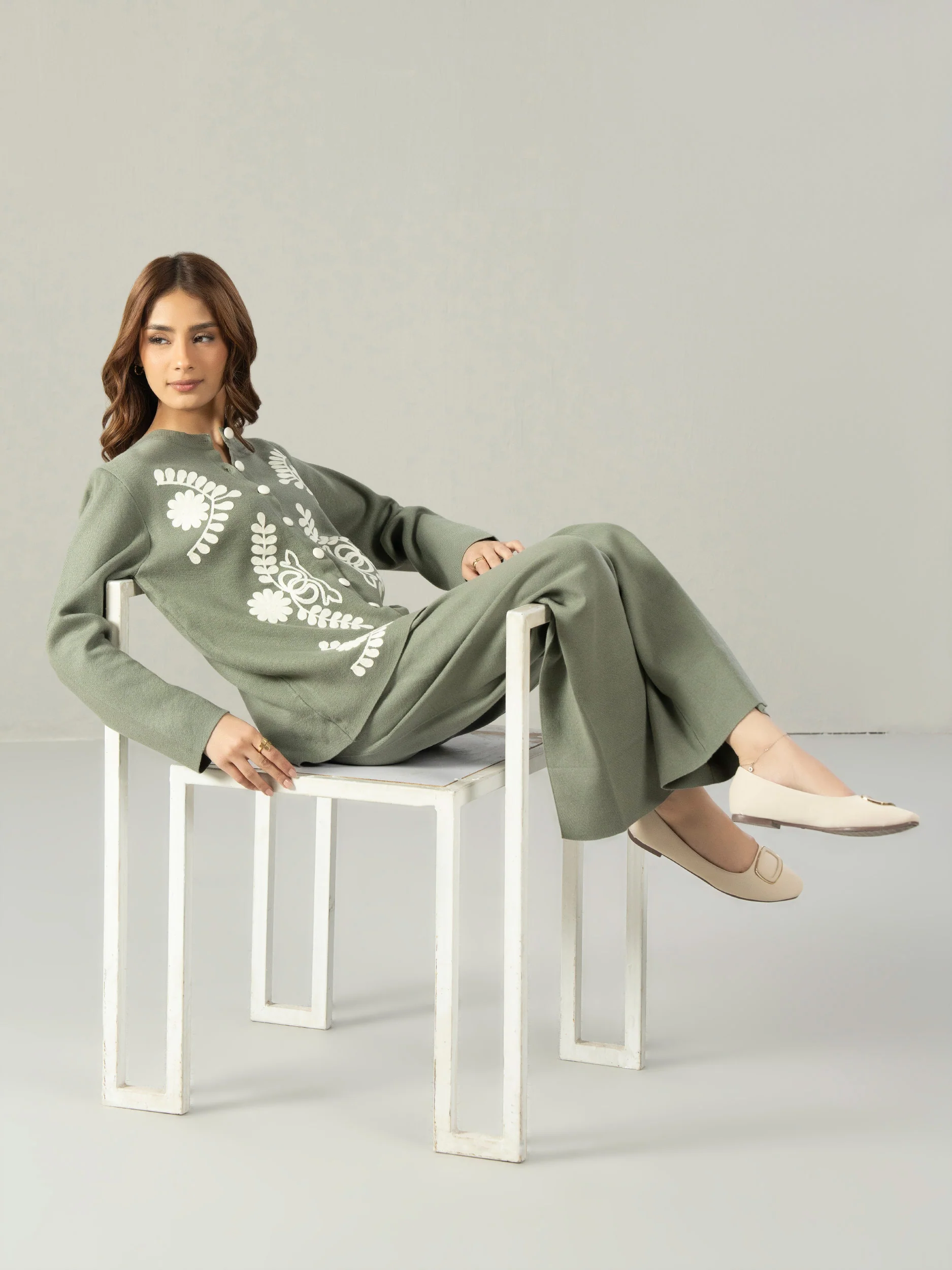 Knitted Co-ord Set- Embroidered - Image 6