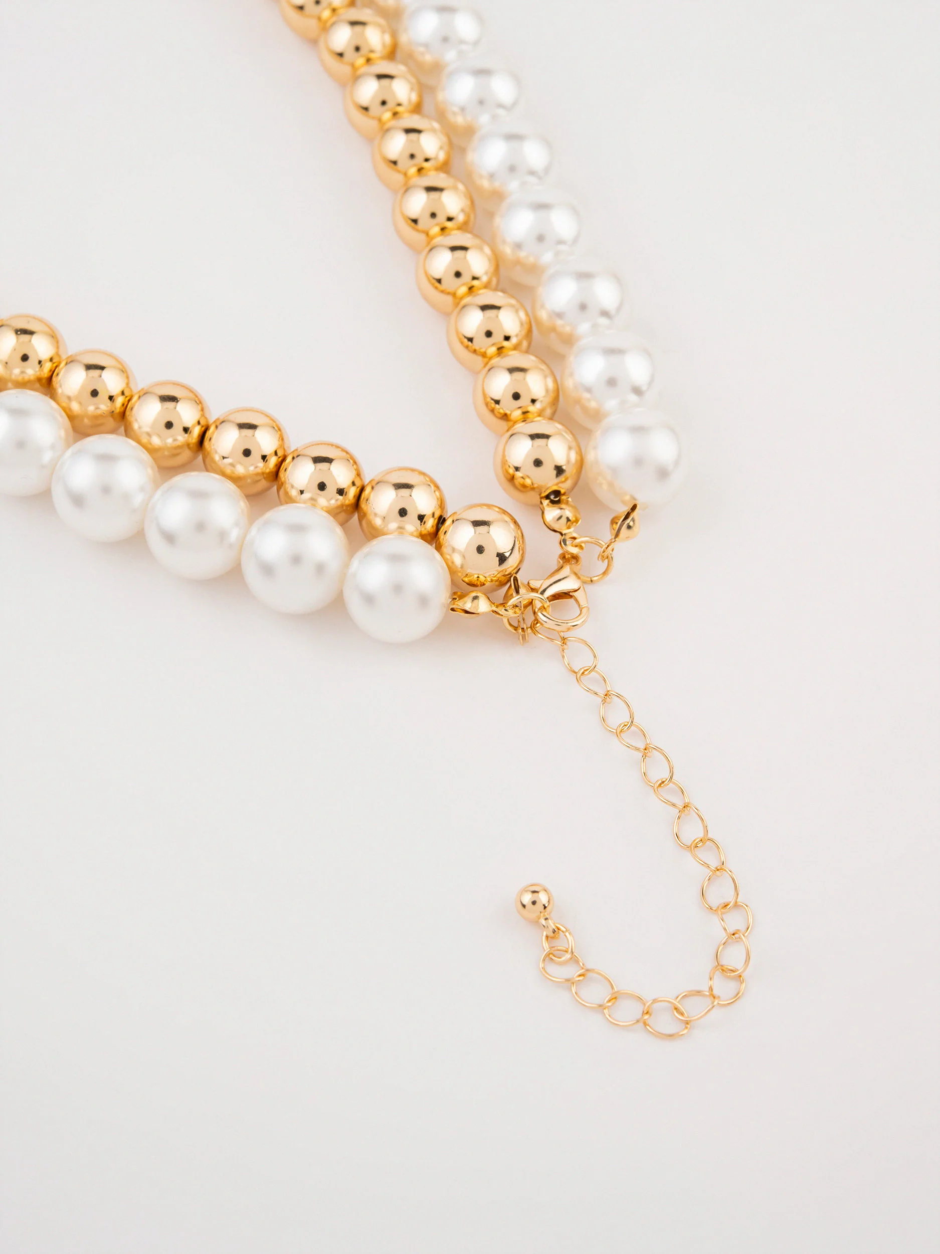 Pearl Beaded Necklace - Image 3