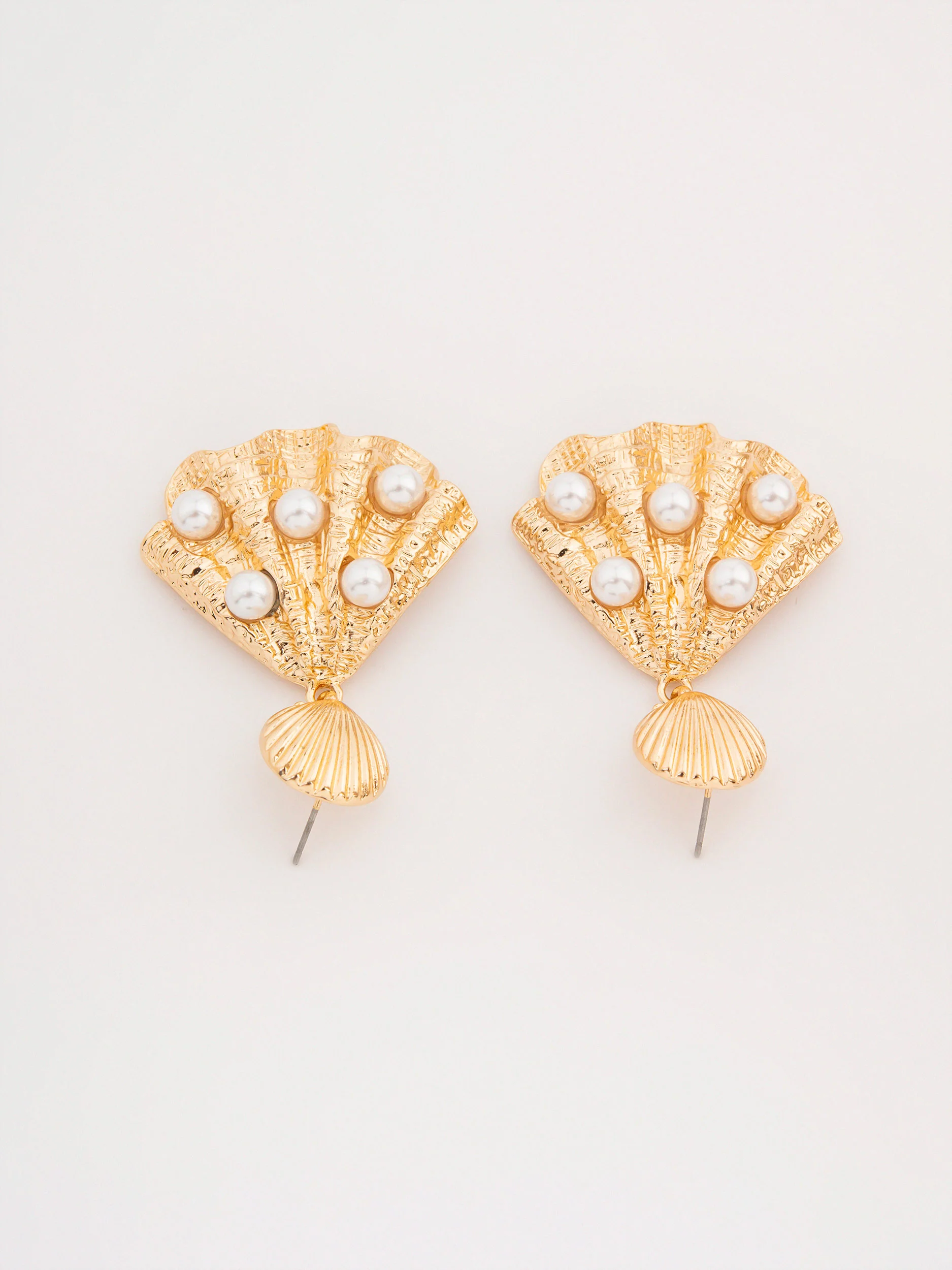 Seashell Drop Earrings - Image 2