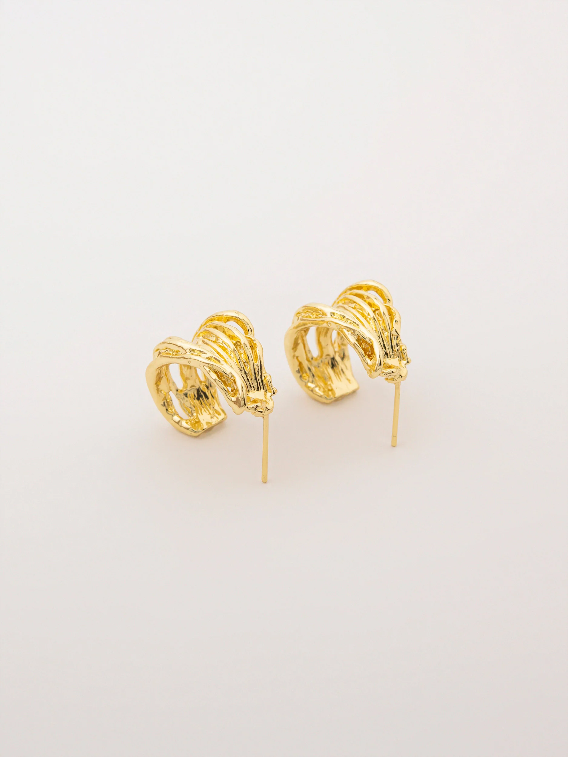 Curved Studs - Image 2
