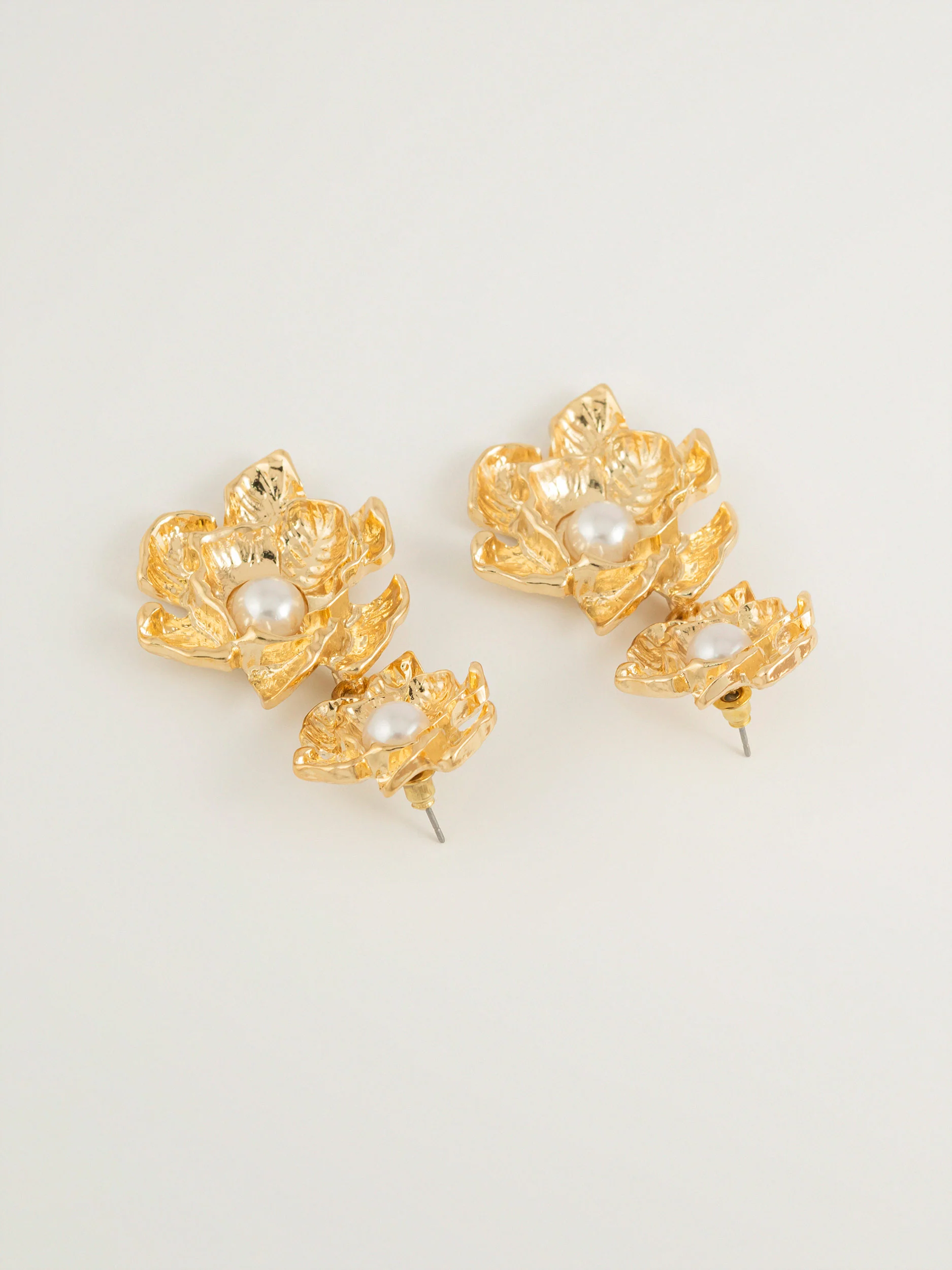 Floral Pearl Earrings - Image 3