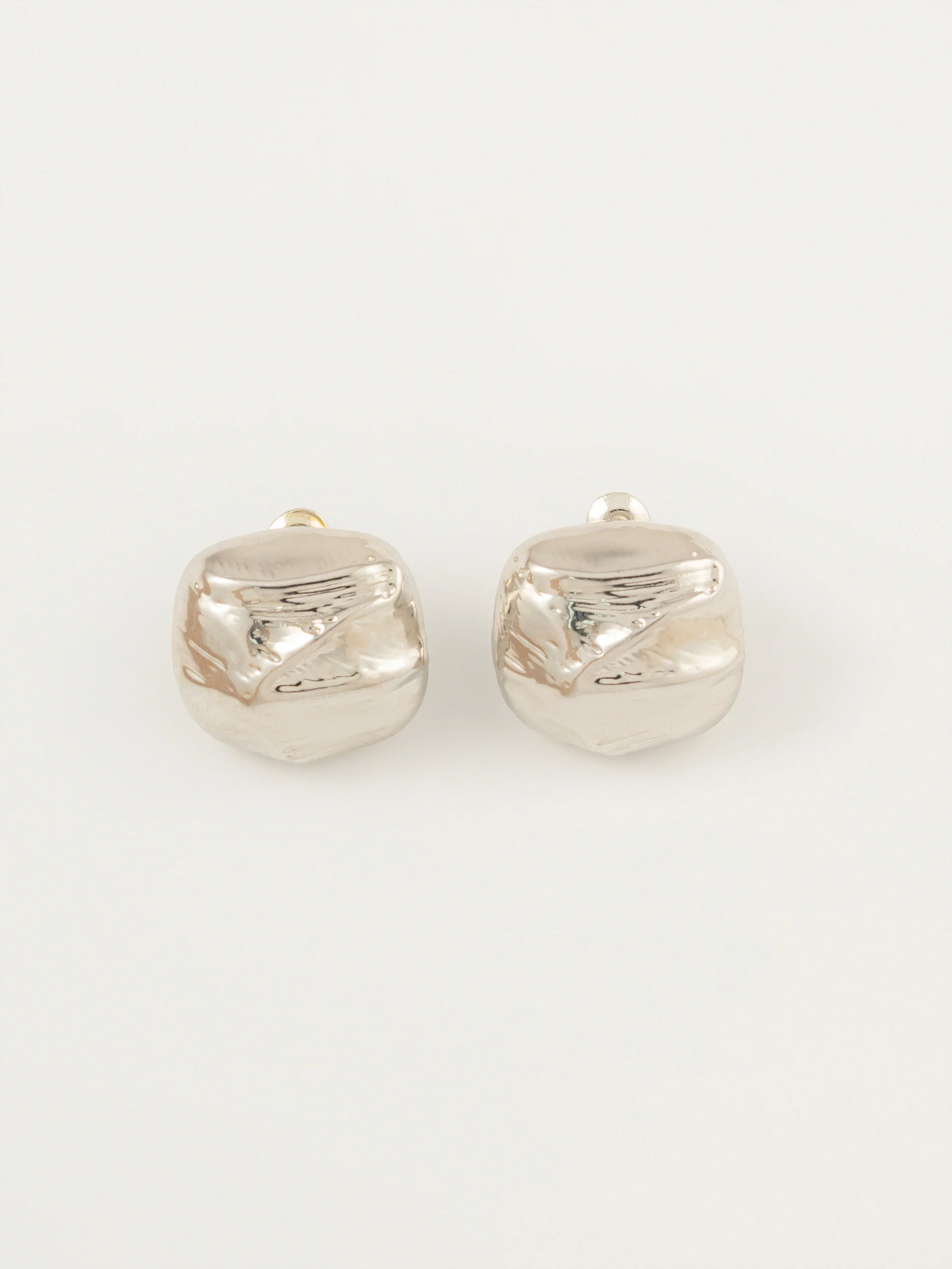 Textured Stud Earrings - Image 3
