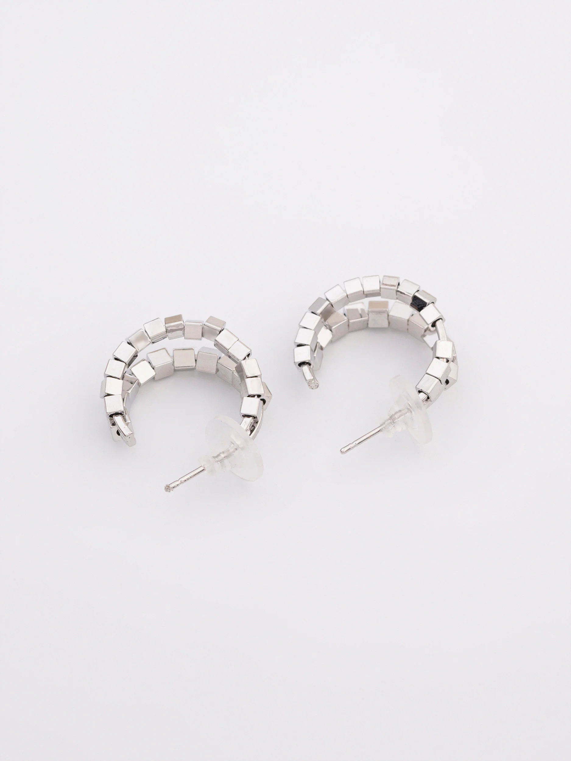 Curved Hoop Design - Image 2