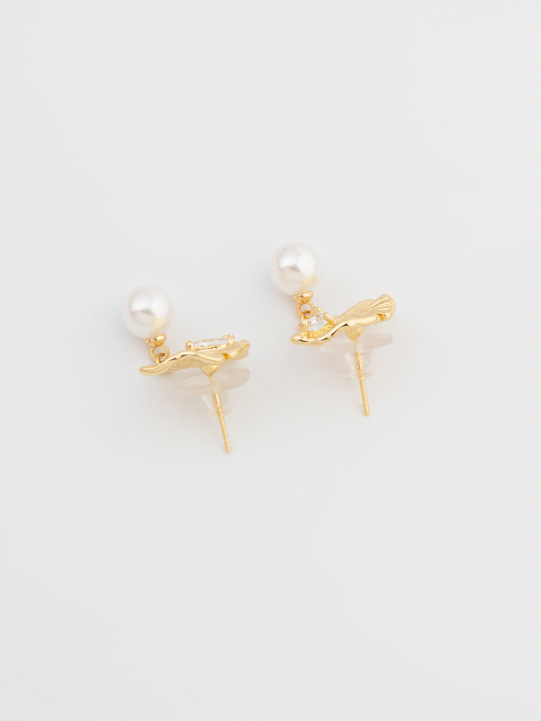 Ginkgo Pearl Earrings - Image 2