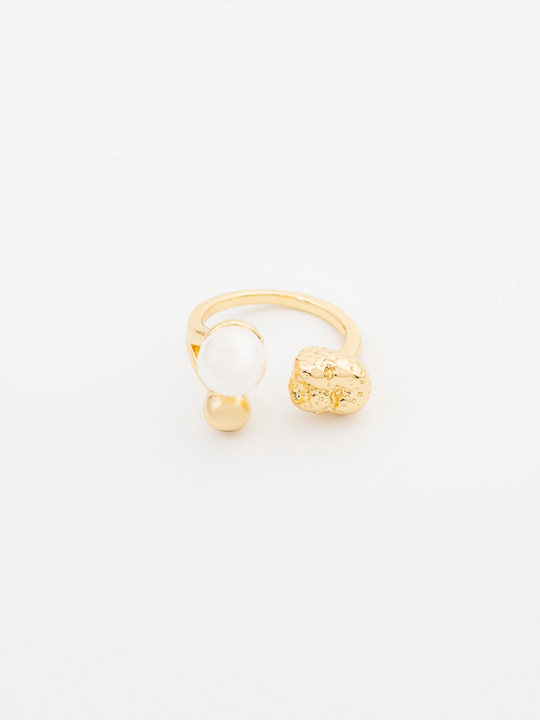 Sculpted Ring - Image 3