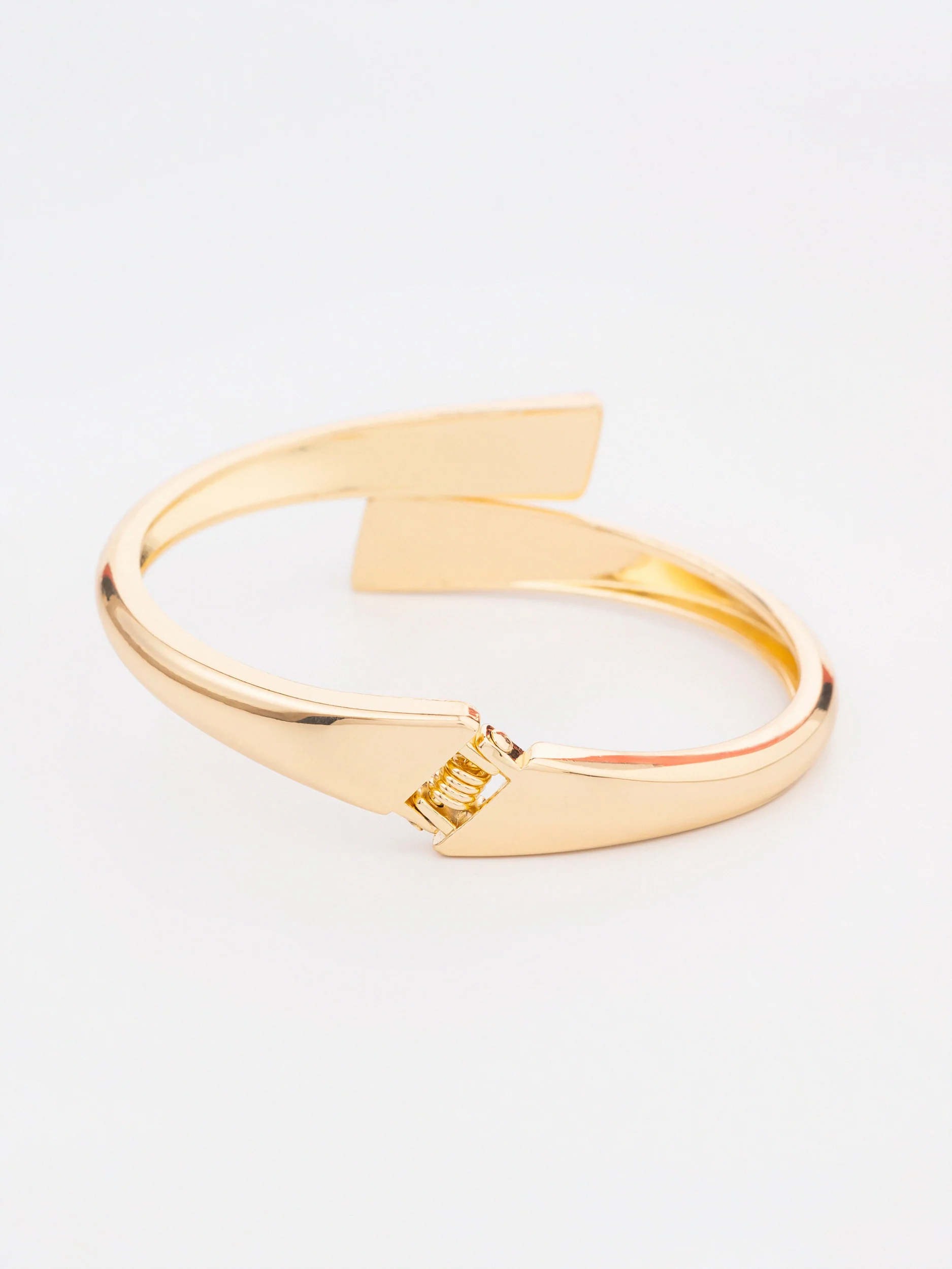 Overlap Cuff Bracelet - Image 3