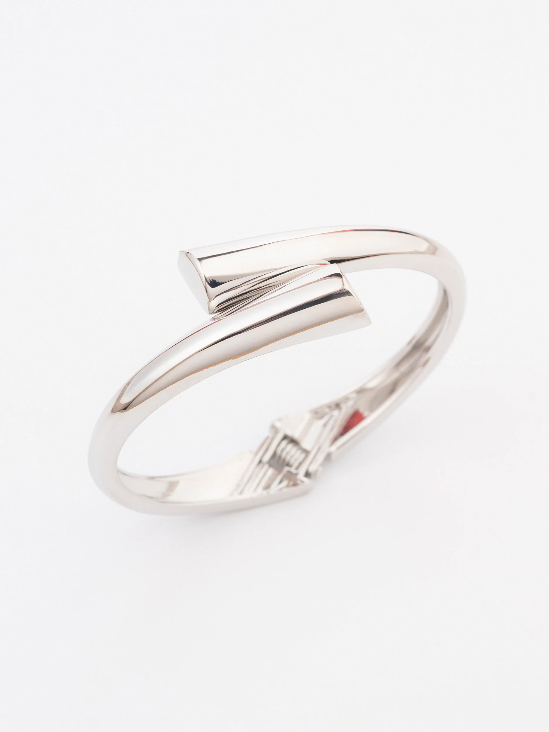 Overlap Cuff Bracelet - Image 3