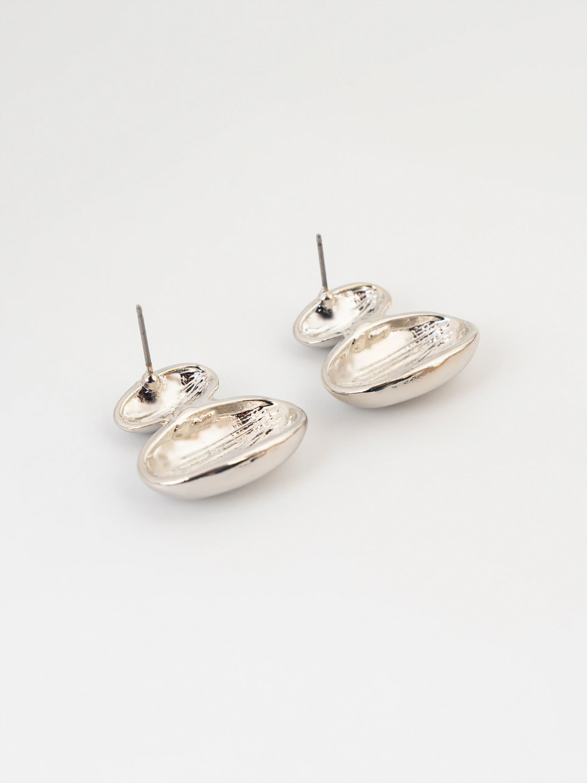 Glossy Studs - Image 3