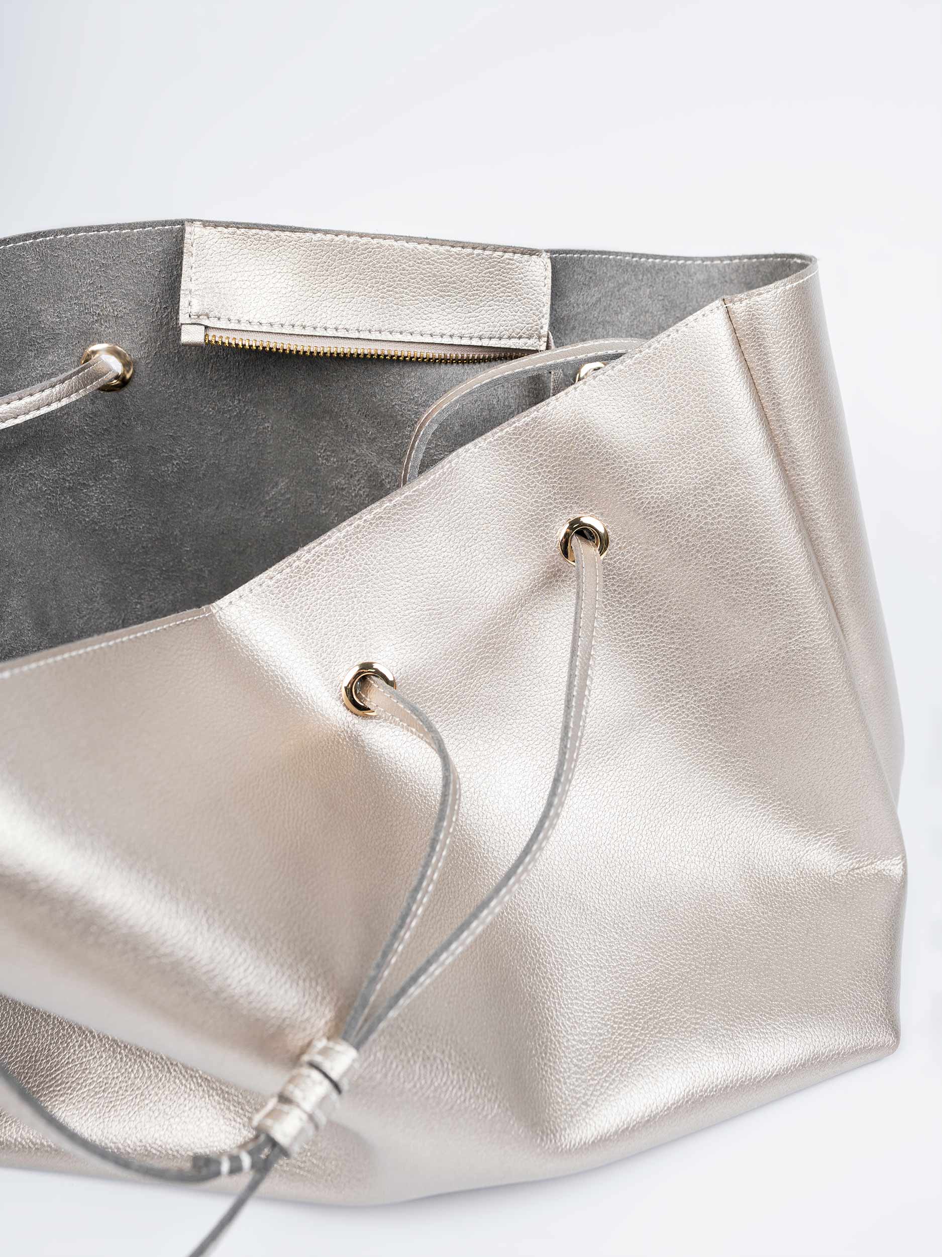 Carryall Tote Bag - Image 4