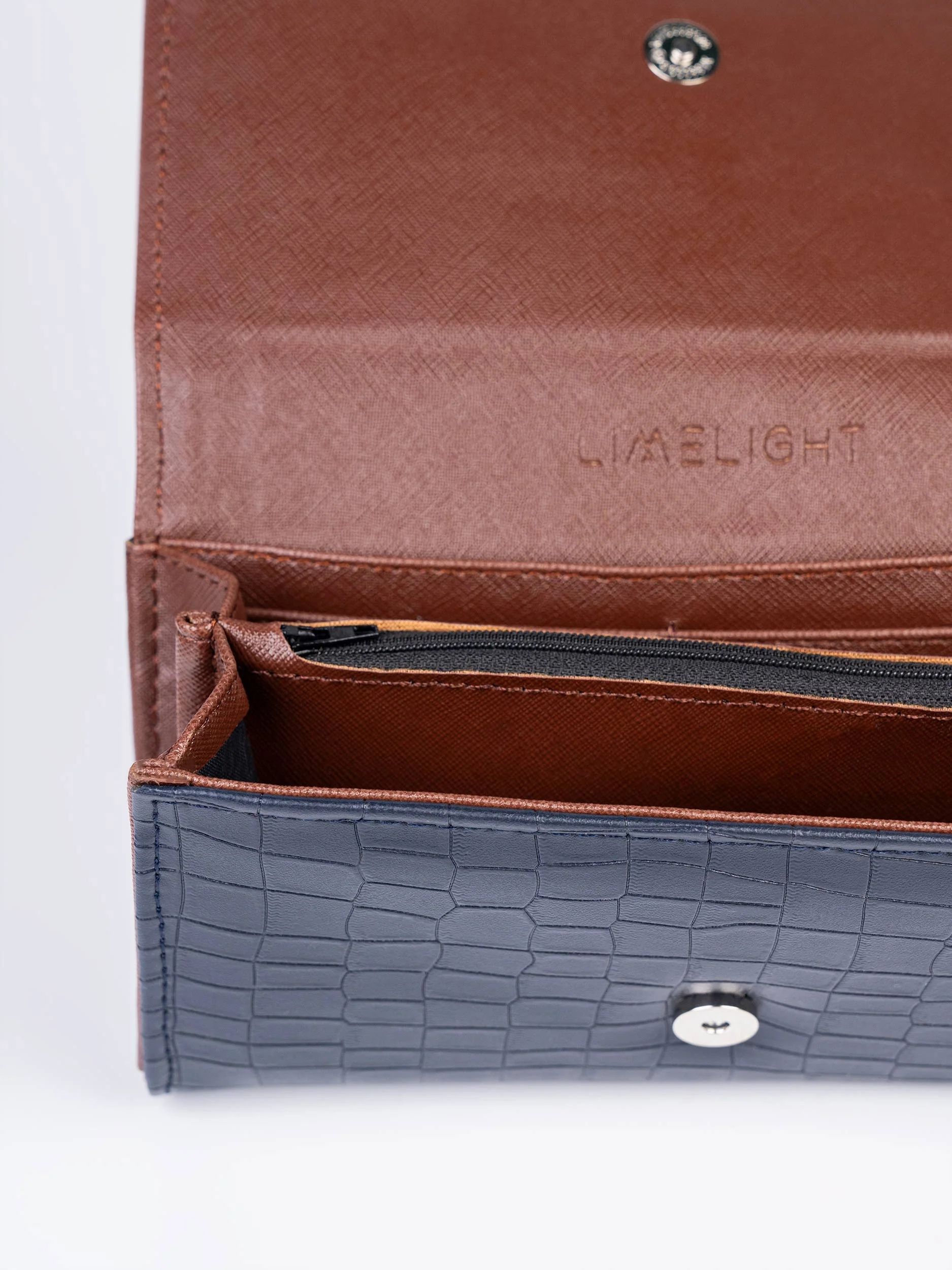 Textured Wallet - Image 4