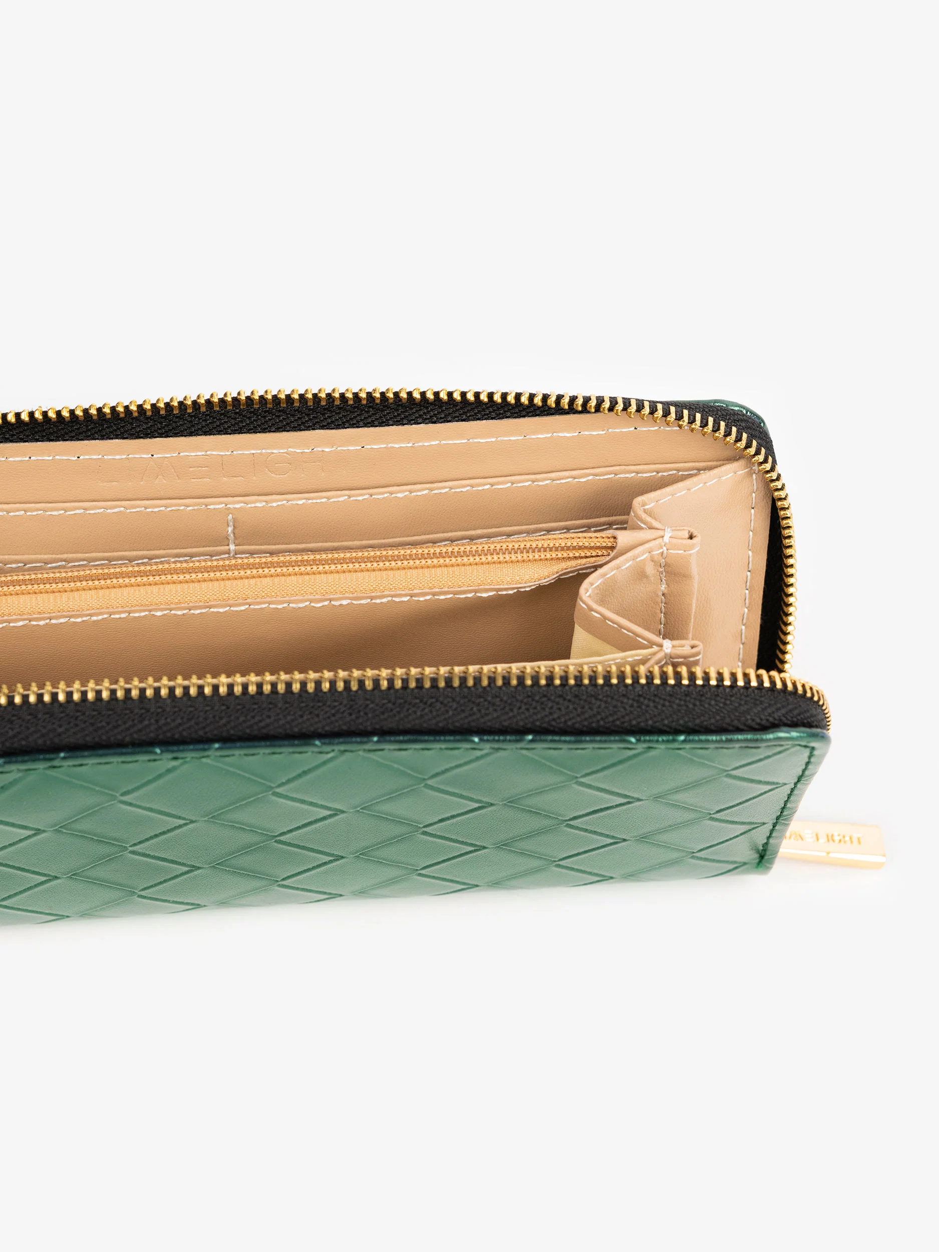 Quilted Textured Wallet - Image 4