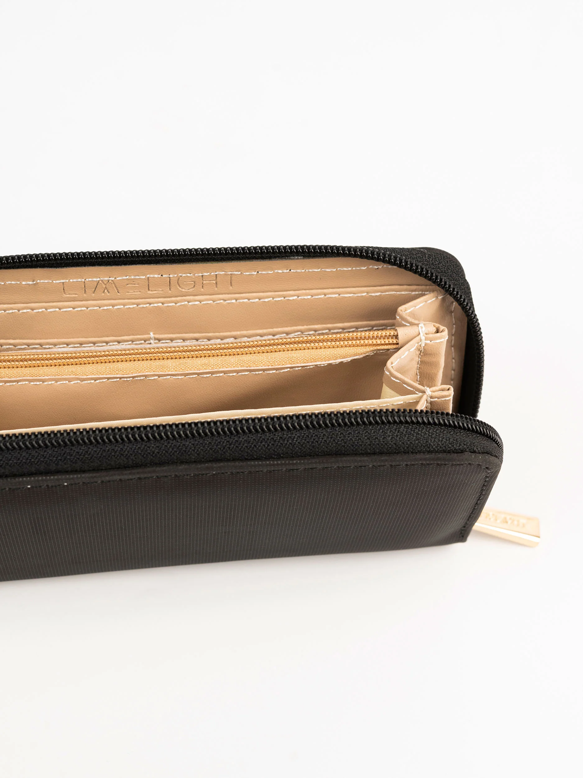 Star Cutout Wallet - Image 4