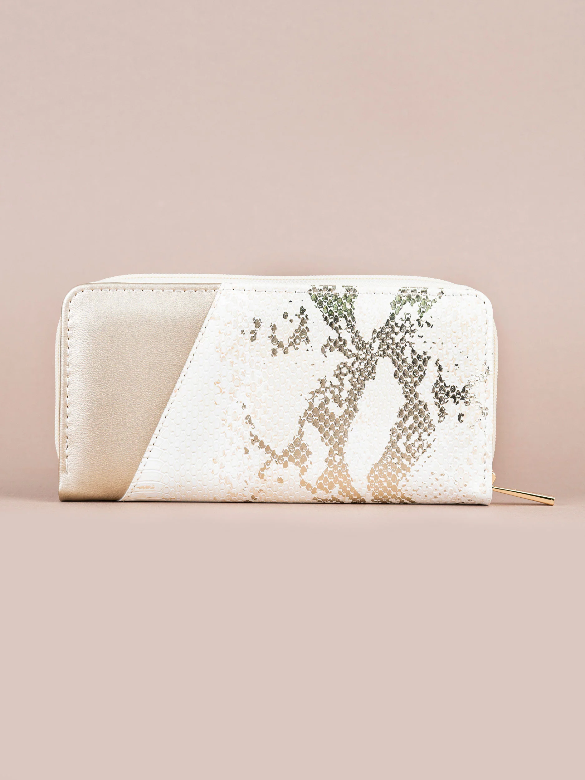Textured Wallet - Image 2