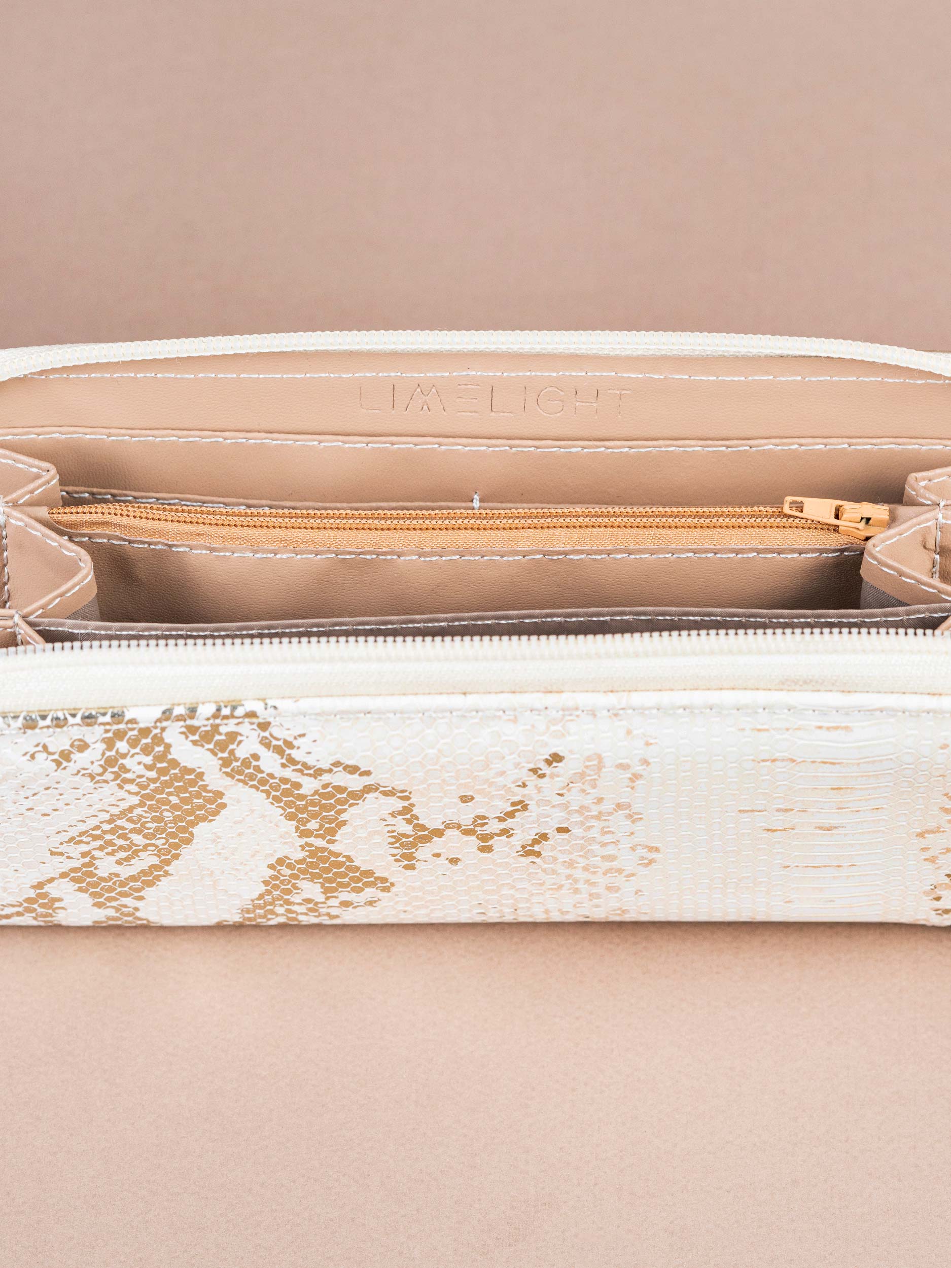 Textured Wallet - Image 4