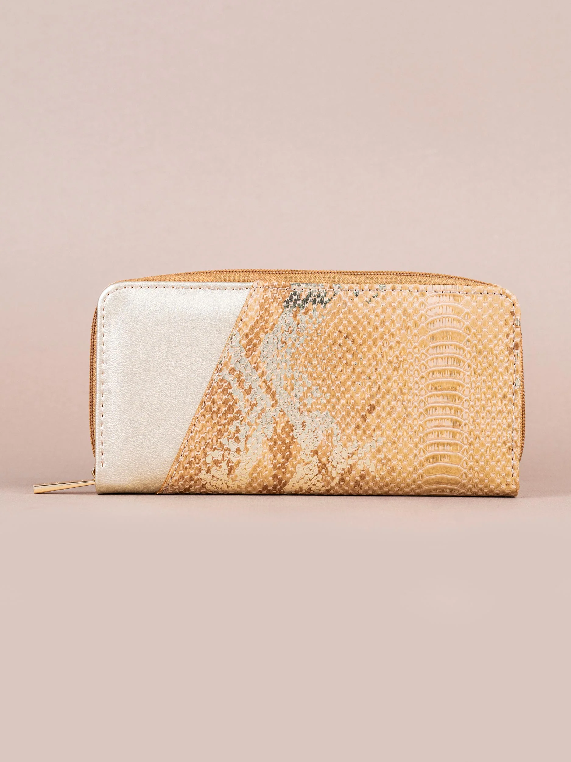 Textured Wallet - Image 2