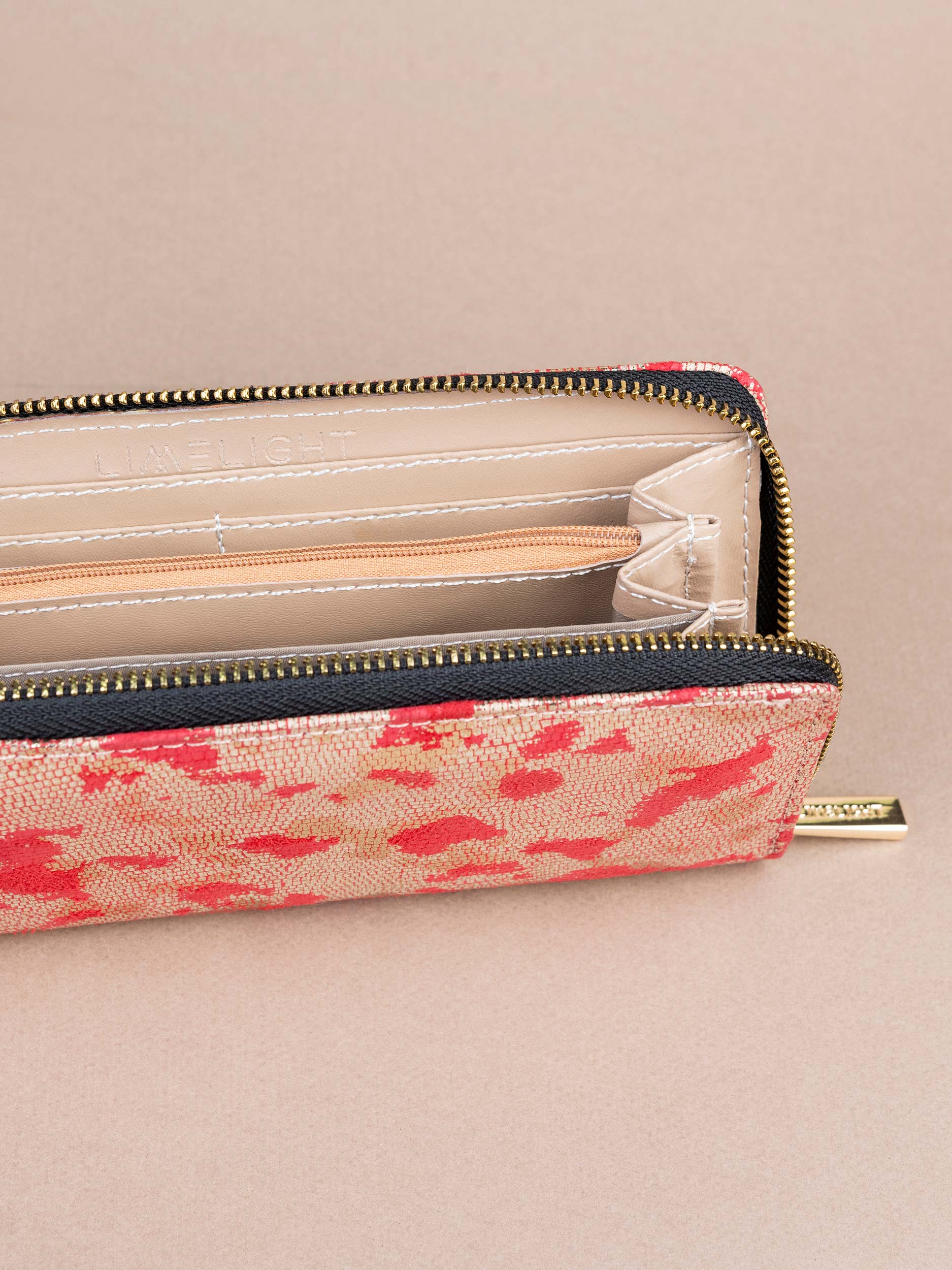 Textured Wallet - Image 4
