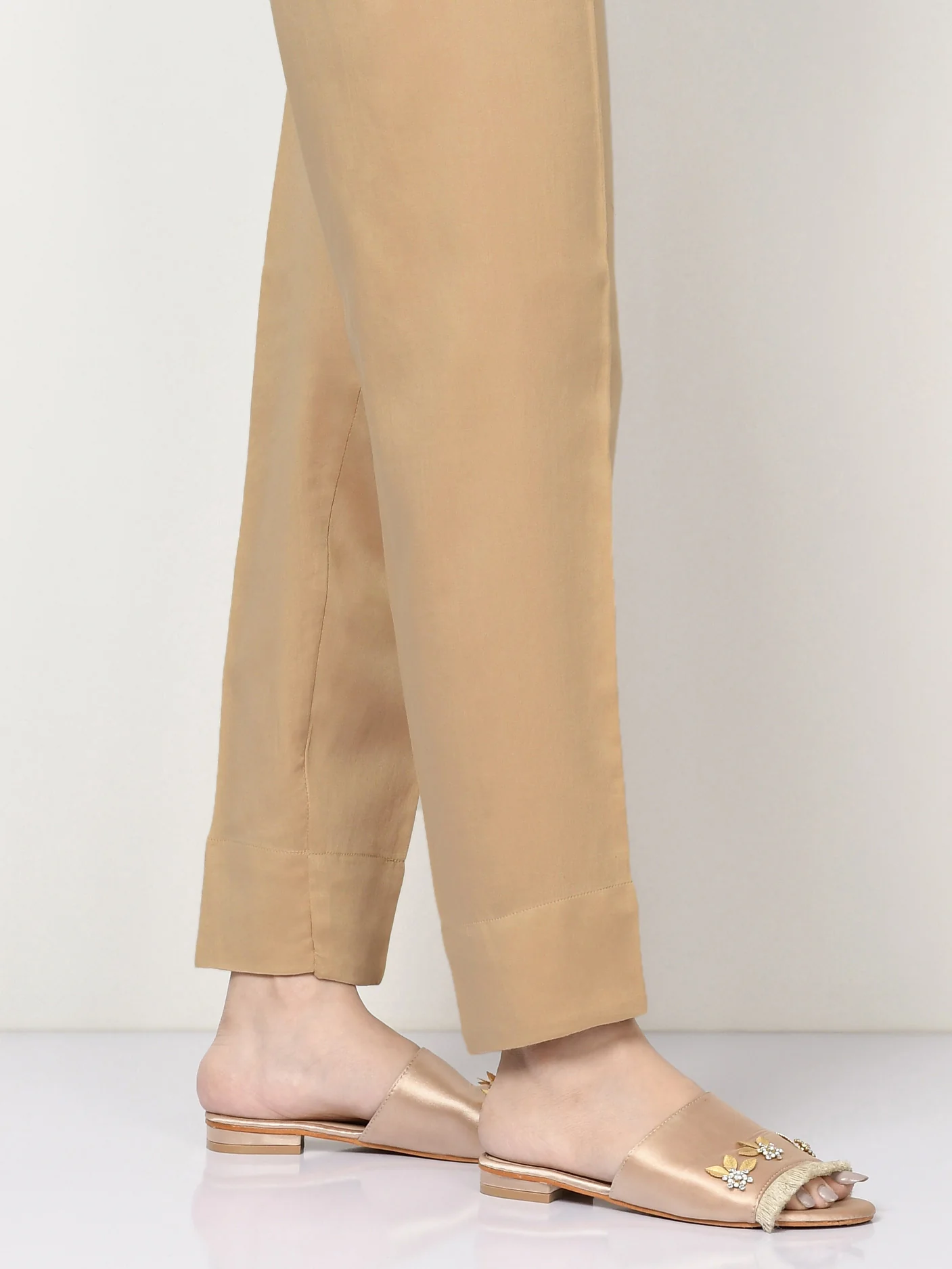 Baisc Cambric Trousers - Light brown - Image 2