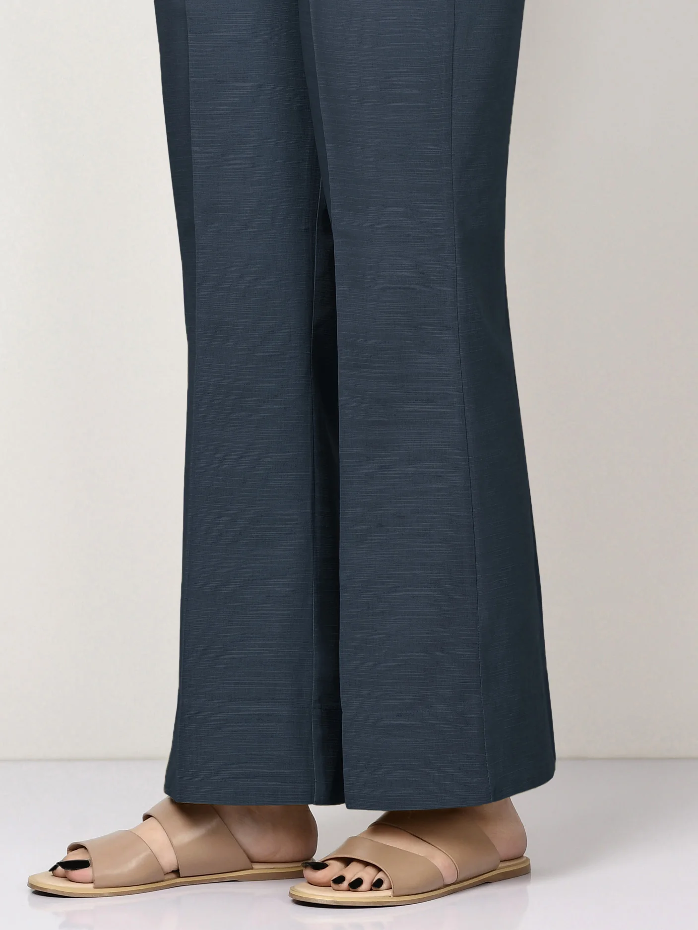 Plain Khaddar Trouser - Image 2