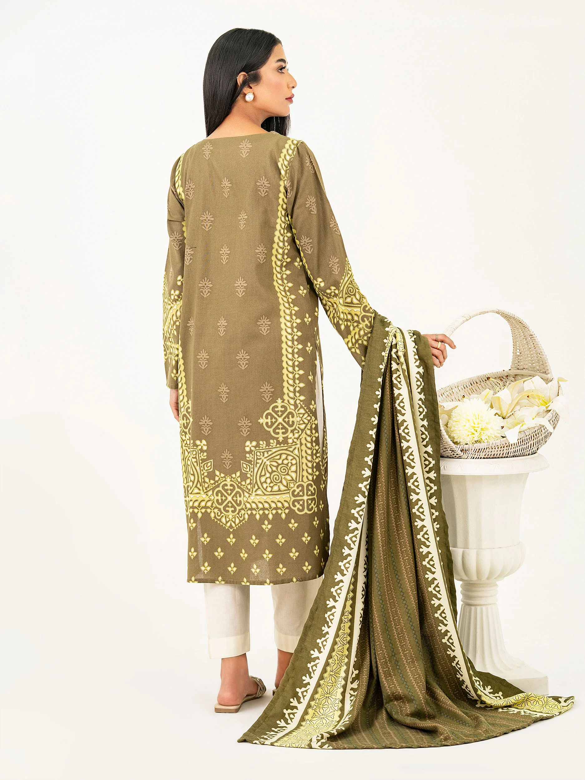 2 Piece Khaddar Suit-Embroidered (Pret) - Image 4
