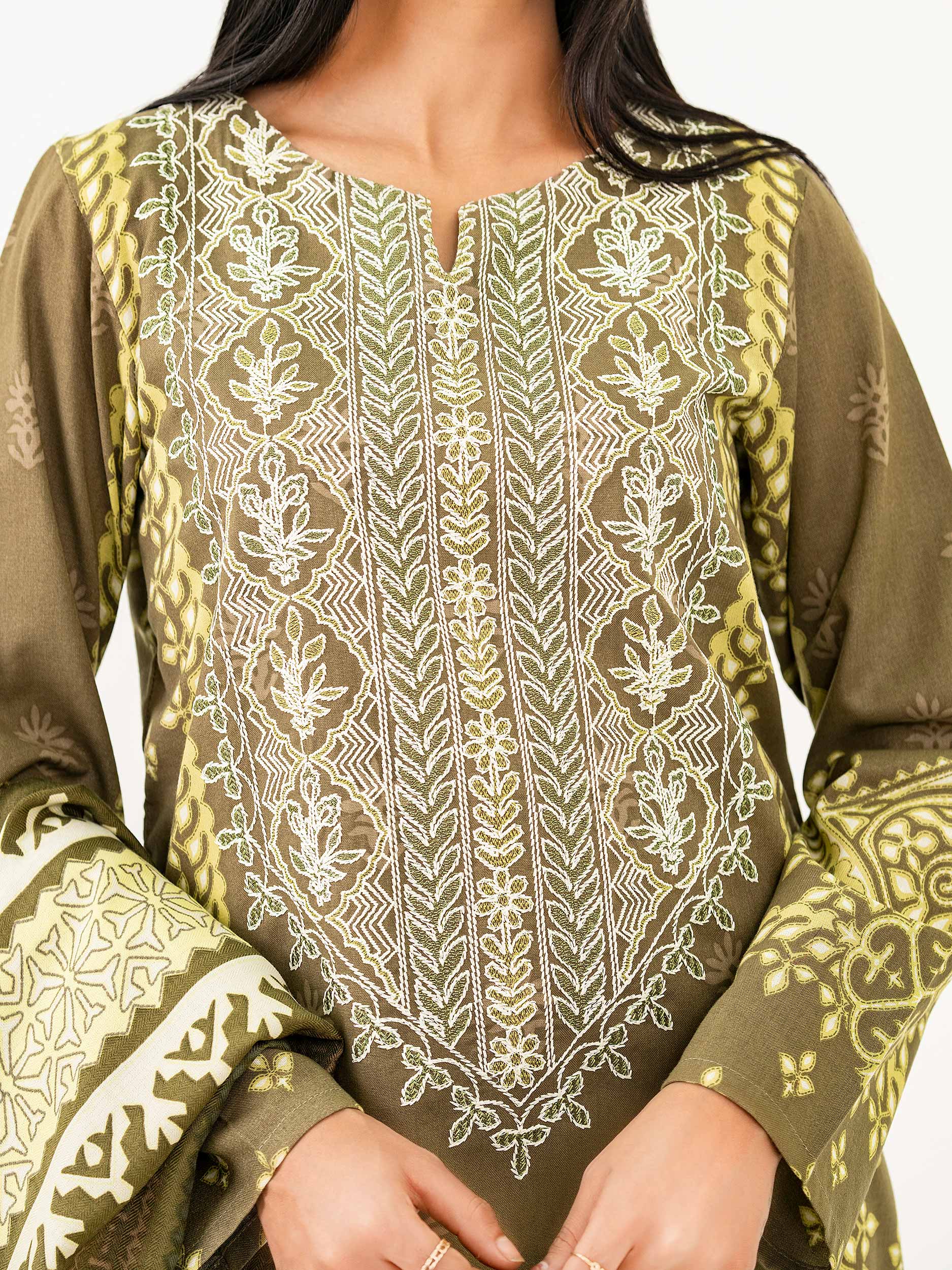 2 Piece Khaddar Suit-Embroidered (Pret) - Image 5